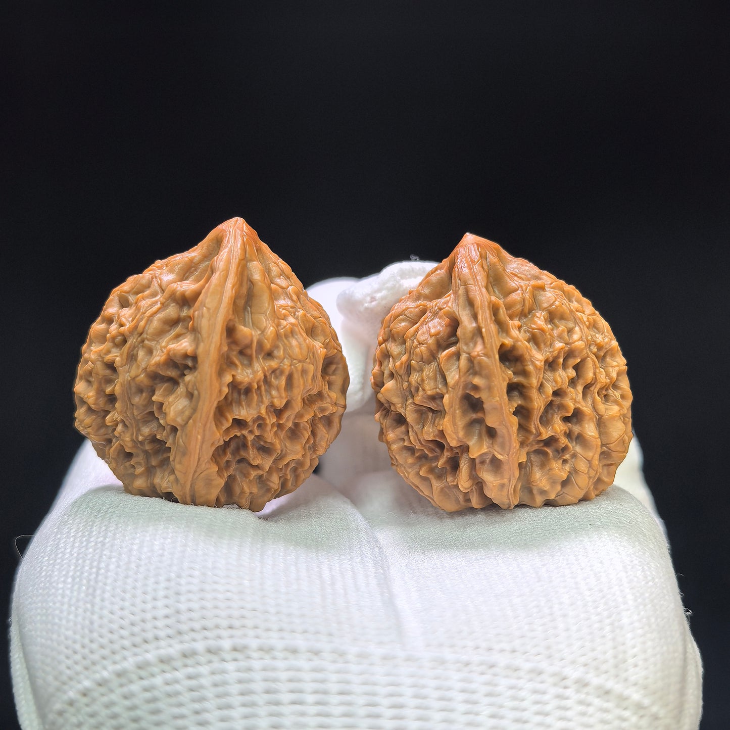 "Golden Kylin" Jinqilin Wenwan Walnuts (Pair) | 34.0mm x 35.0mm | Stock ID: JQL-1402