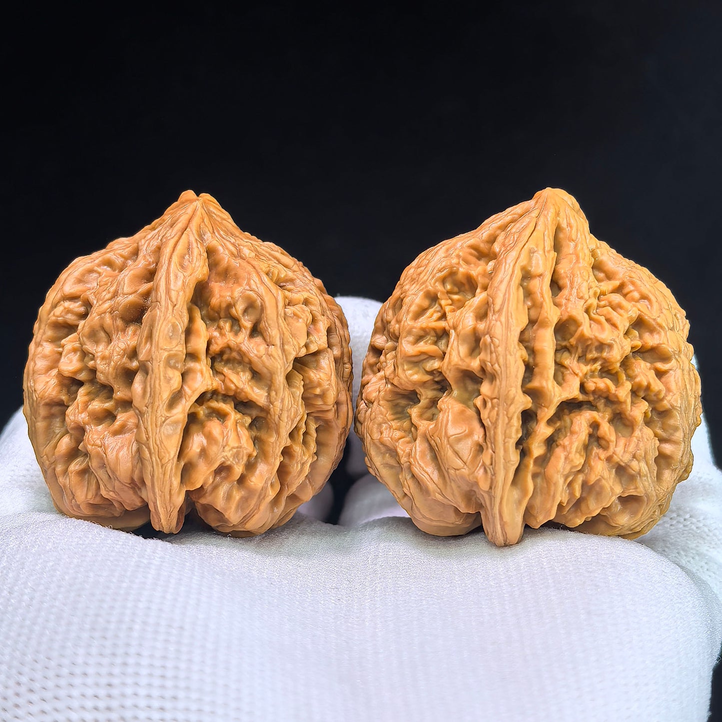 The "Large Thick Ridge" (Da Cu Jin) Pair | 40.0mm x 41.0mm | CJ-402