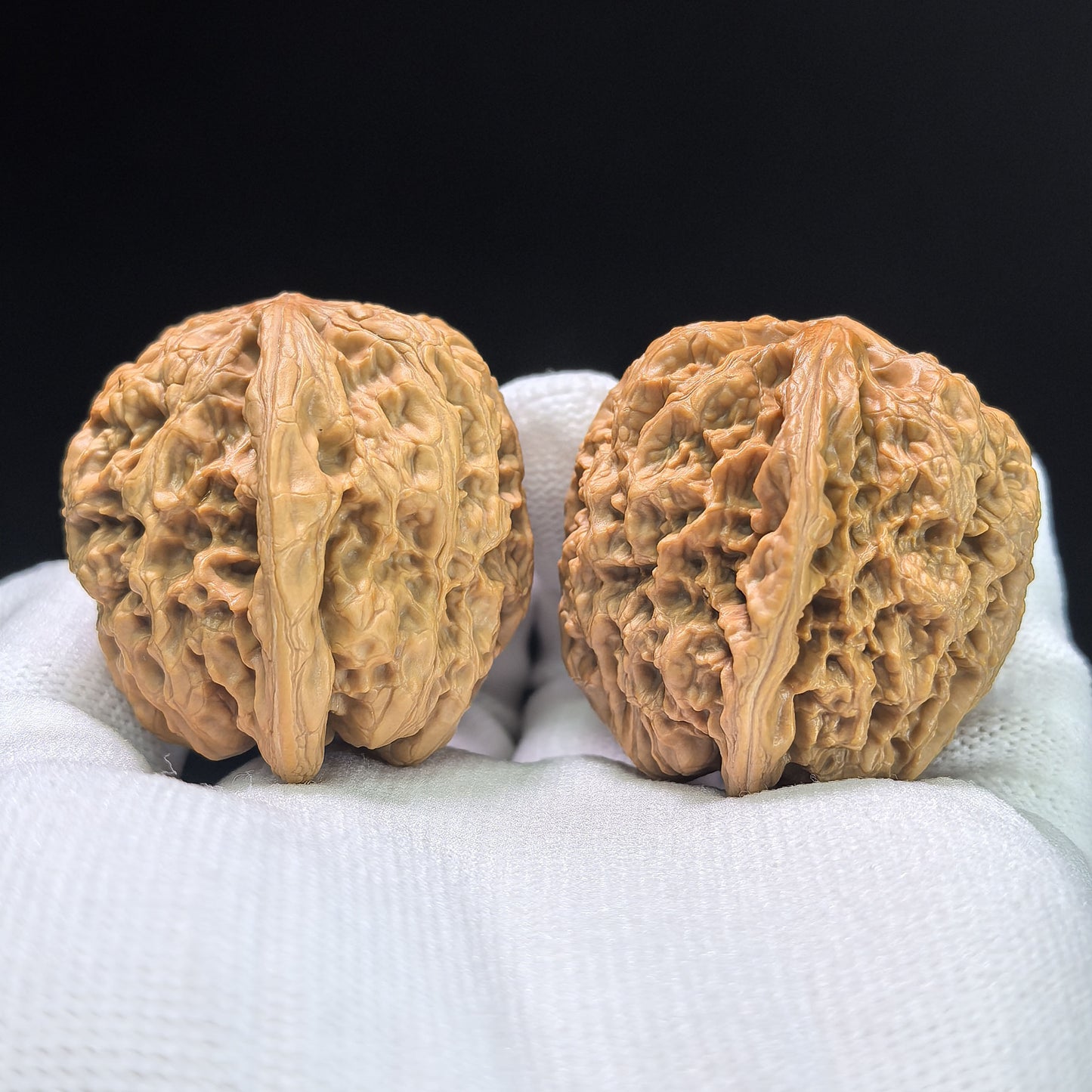 "North China General's Shoulder" Huabei Jiangjunbang Wenwan Walnuts Pair | 40.0mm x 38.0mm | HBJJB-1102