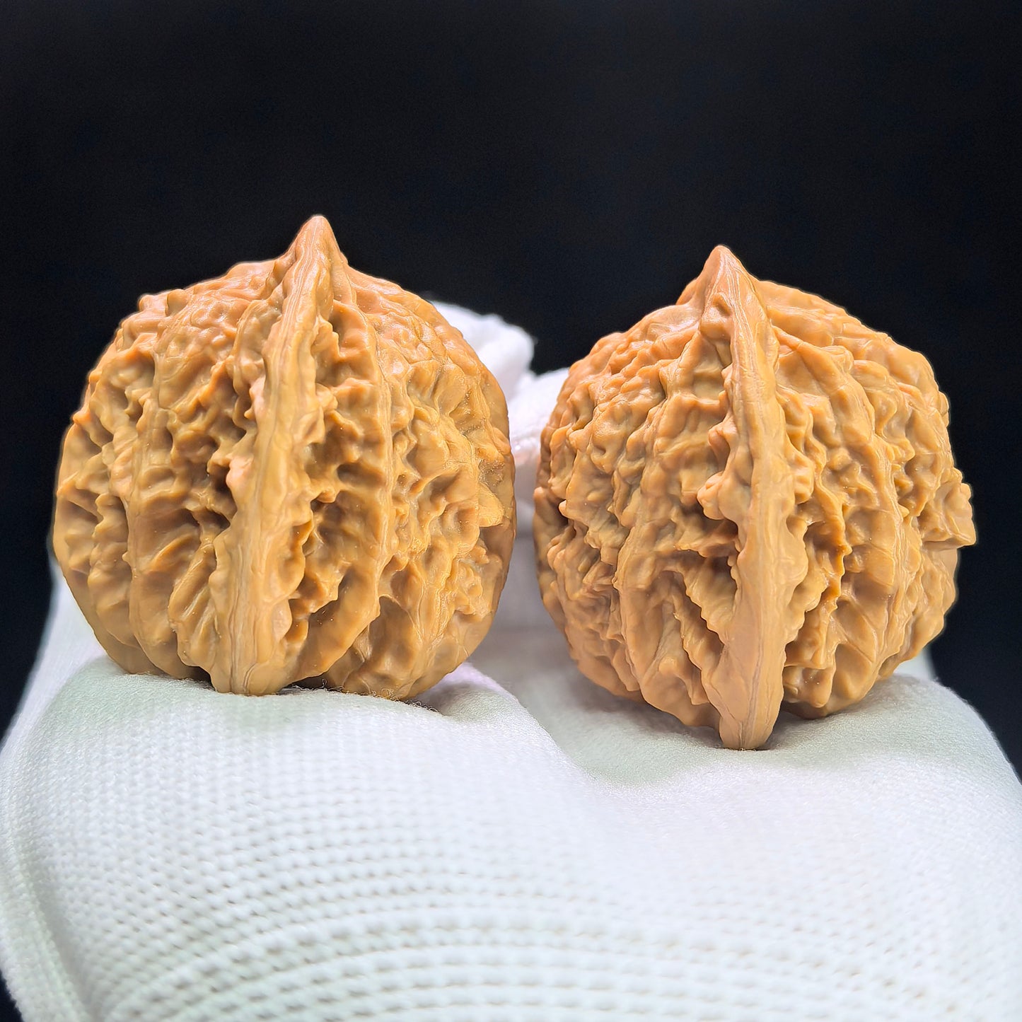 Peach Heart Xialingling (Xia Yun Ling) Scholar Walnuts Pair | 39.0mm x 37.0mm | Compact Ingot Silhouette | Stock ID: XYL-1402