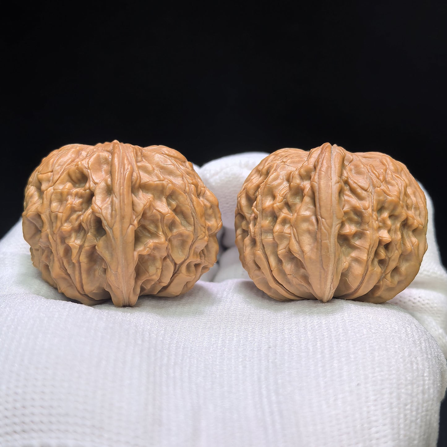 "Classic Millstone" Mopan Low-Profile Wenwan Walnuts Pair | 39.0mm x 38.0mm | MP-1504C