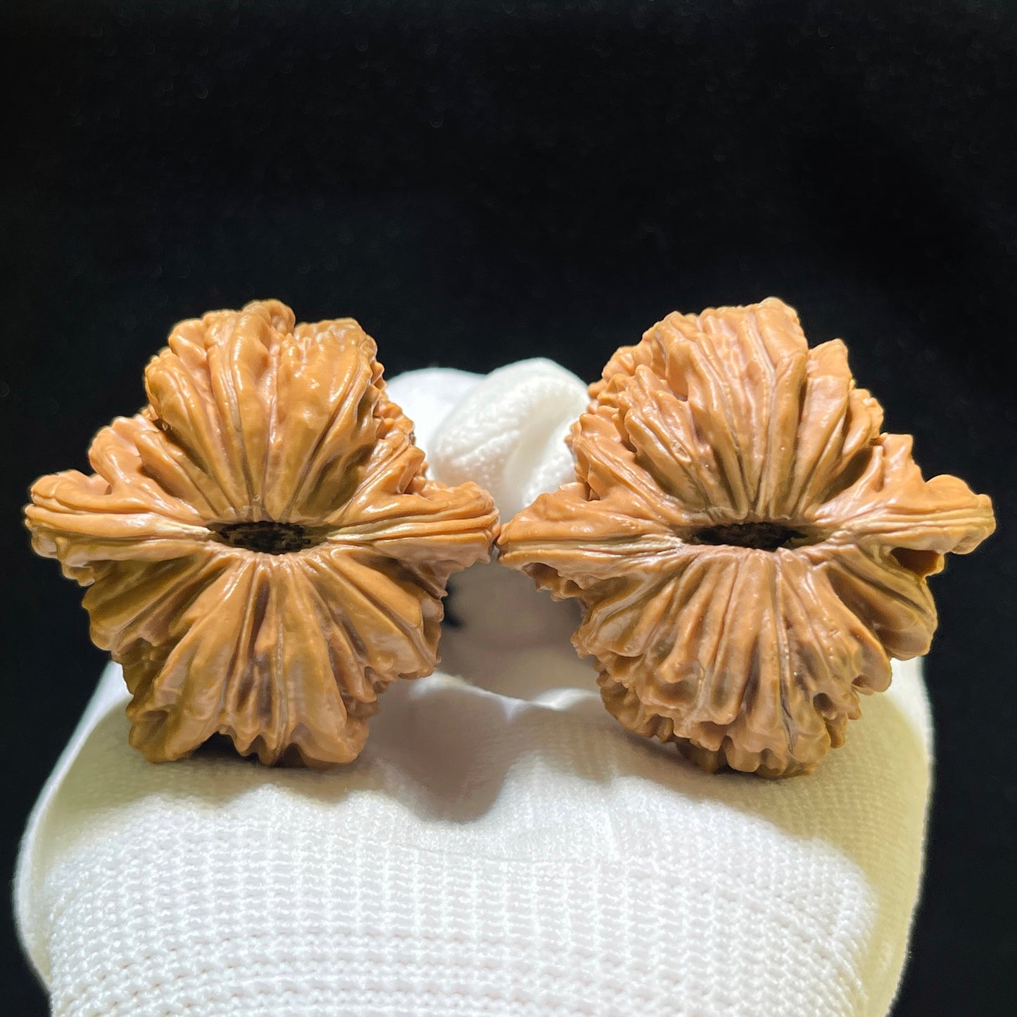 "Four-Story Building" Sizuolou Lion Head Wenwan Walnuts Pair | 42.0mm x 41.0mm | SZL-1108