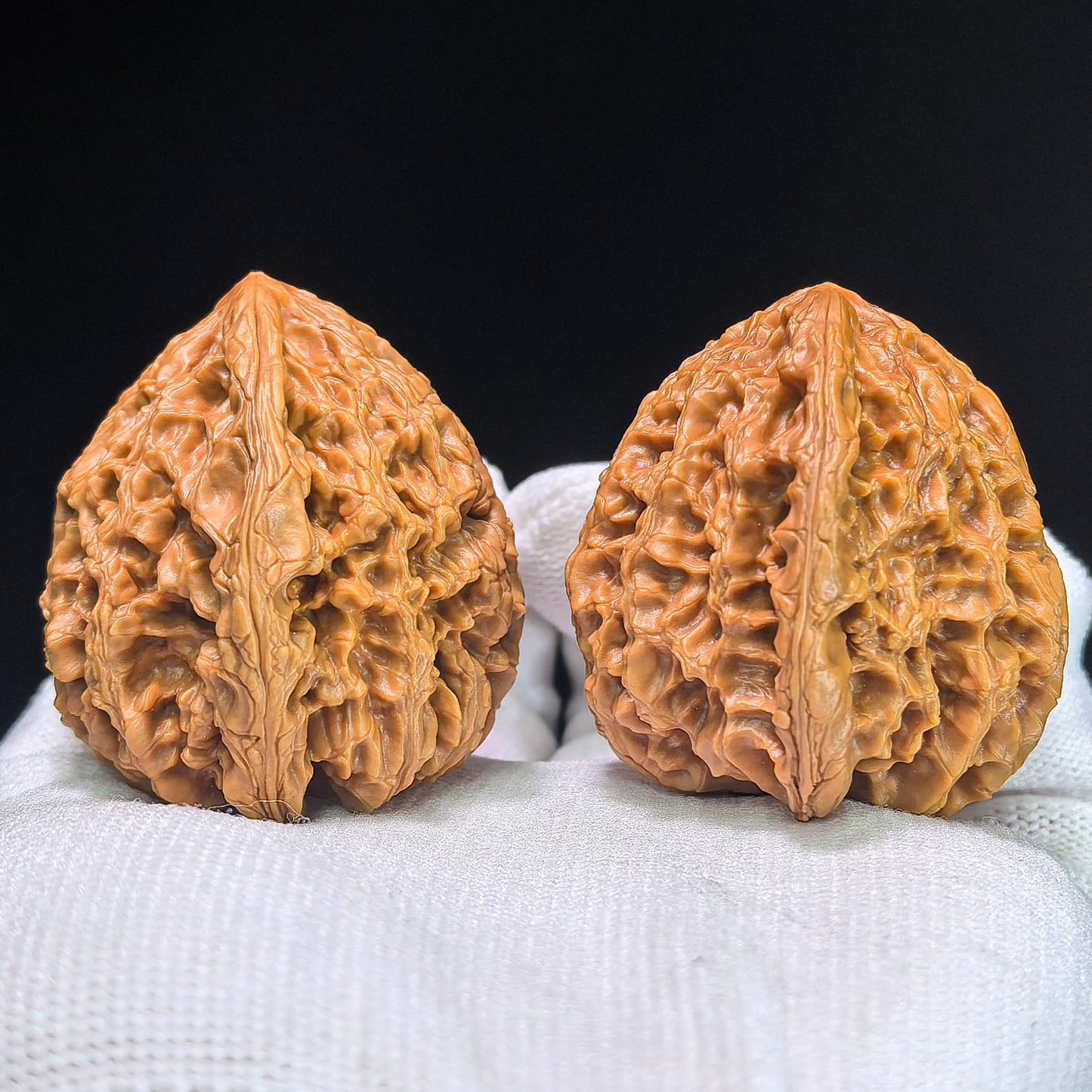 Hu Tou Wang (Tiger Head King) "Peach Heart" Variant Scholar Walnuts | Premium Select 44.0mm x 39.0mm | Stock ID: TXHTW-1351C
