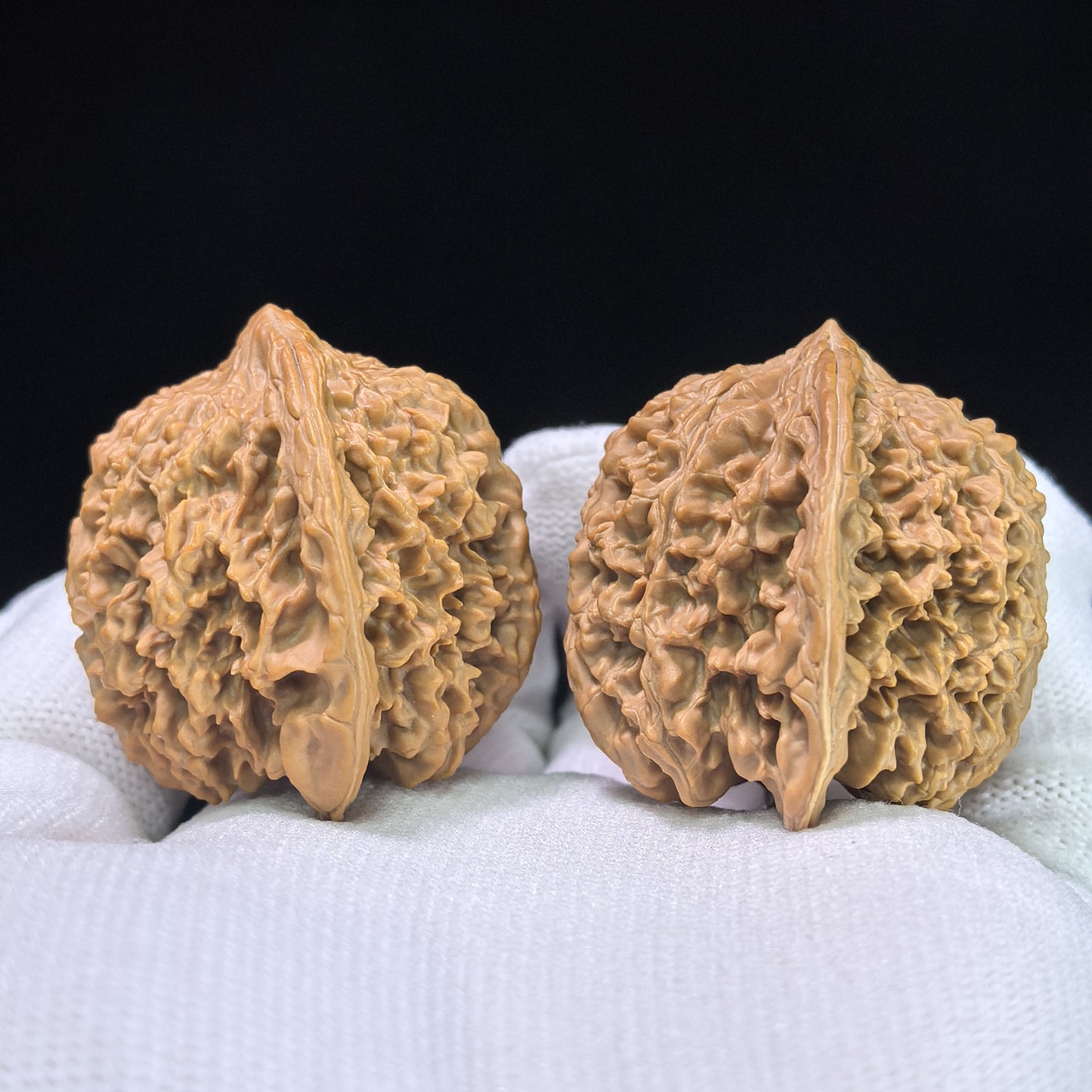 "Peach Heart Concave Base Starry Sky" Mantianxing Wenwan Walnuts Pair | 38.0mm x 37.0mm | MTX-1410