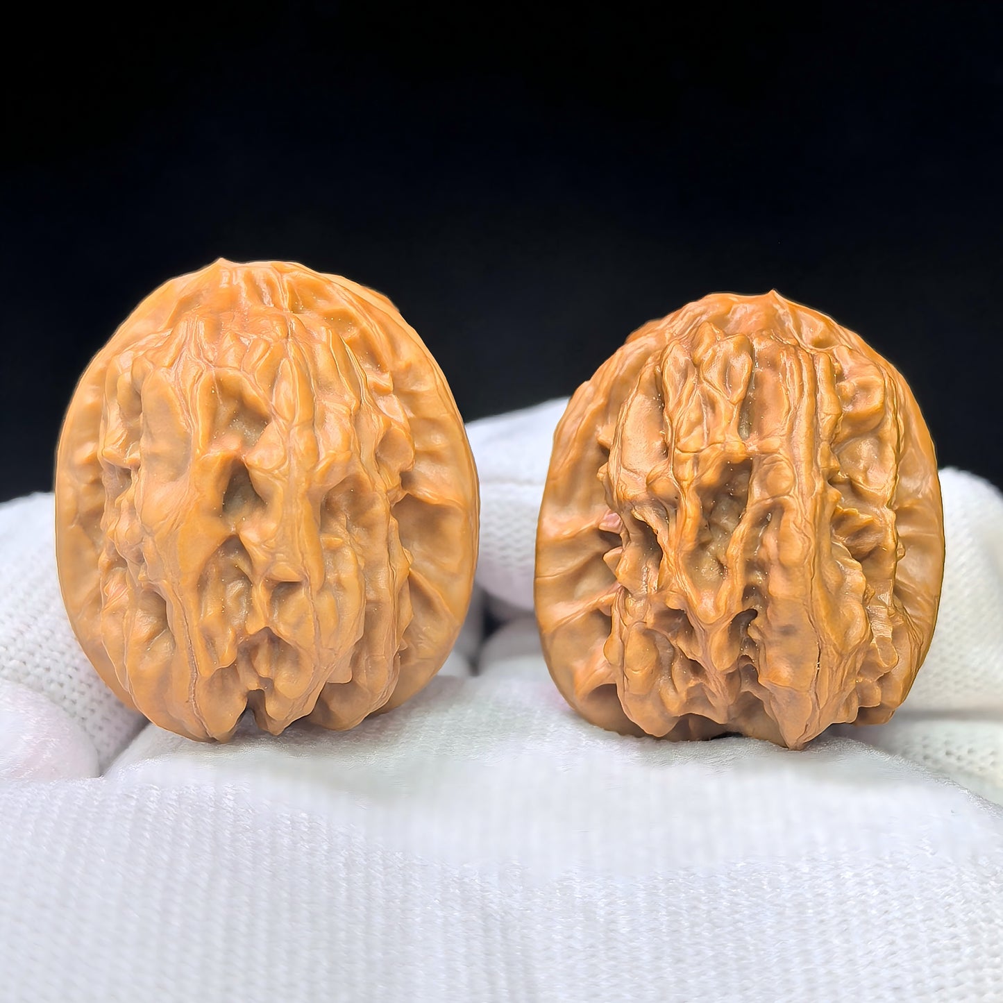 "Pinggu Square" Pinggu Fangkuai PGFK-1501C Low-Profile Wenwan Walnuts Pair | 31.0mm x 40.0mm | PGFK-1501C