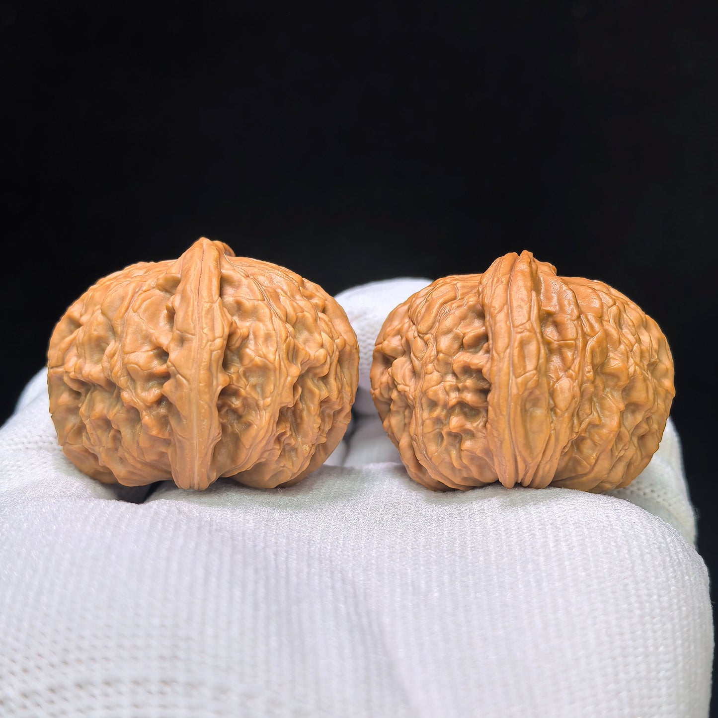 "Recessed Apex Spherical White Lion" Menjian Qiuxing Baishizi Low-Profile Wenwan Walnuts Pair | 39.0mm x 39.0mm | BSJ-1505C