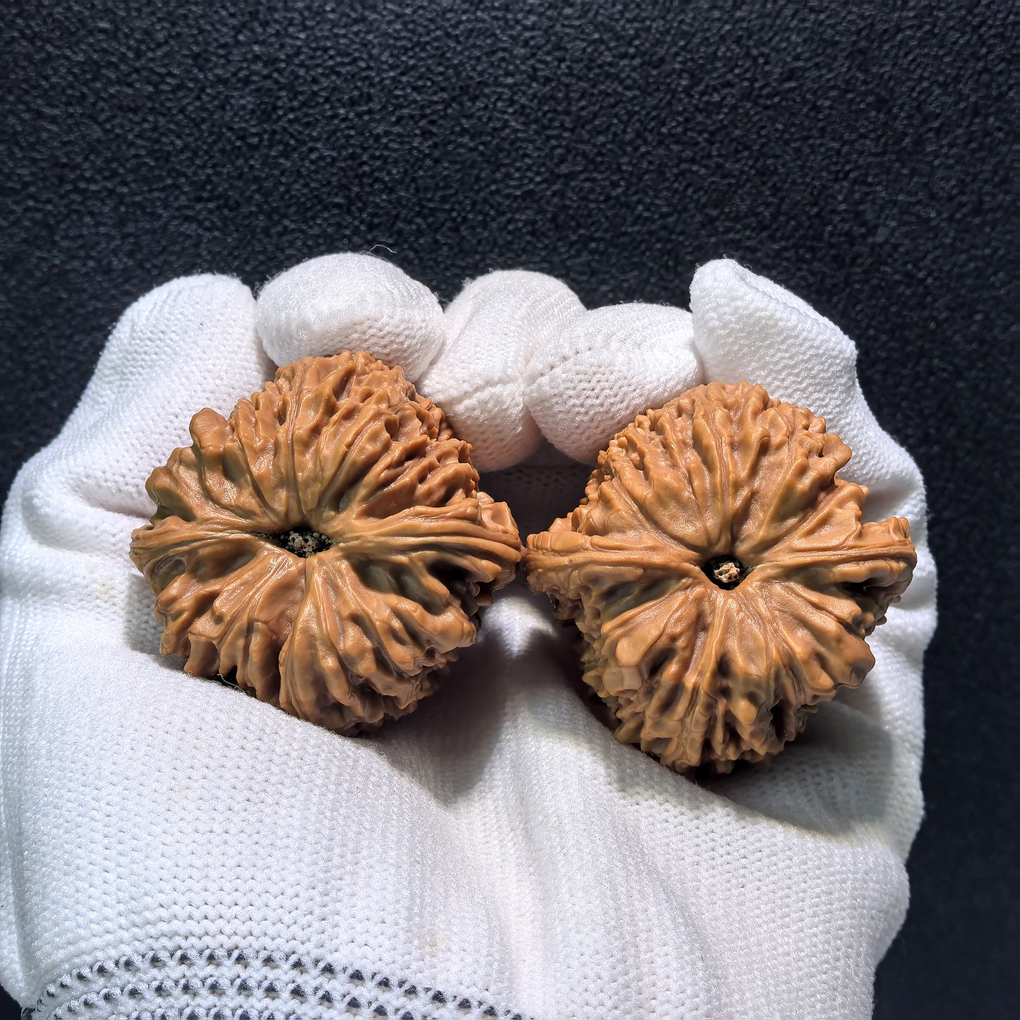 The "Nan Jiang Shi" High Profile (Gao Pao) Pair | 40.0mm x 39.0mm | NJS-410