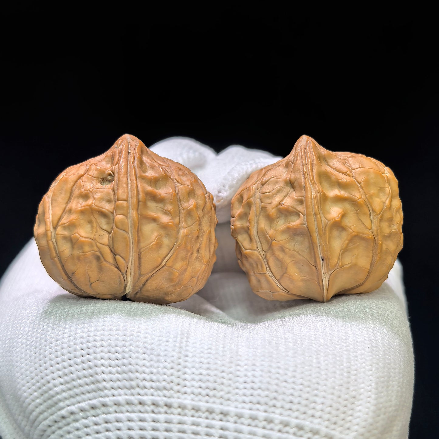 "Mini Turtle Shell Texture" Xiuzhen Gujiaowen XZGJW-1601 Pocket-Sized Wenwan Walnuts Pair | 29.0mm x 34.0mm | XZGJW-1601