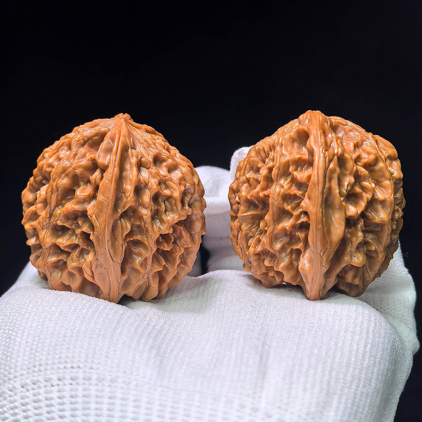 Ye Niu (Wild Bison) Scholar Walnuts Pair | 38.0mm x 39.0mm | Stock ID: YN-1405