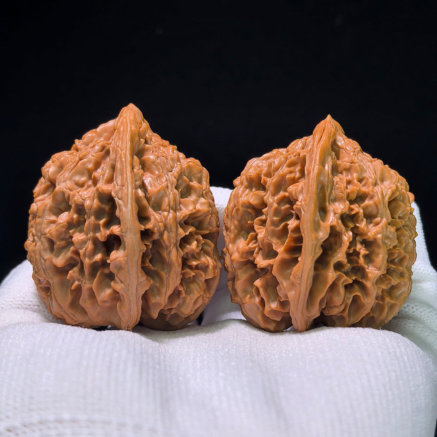Jade Kirin (Yu Qi Lin) Balanced Square-Base Pair | 40.0mm x 40.0mm | YQL-1201C