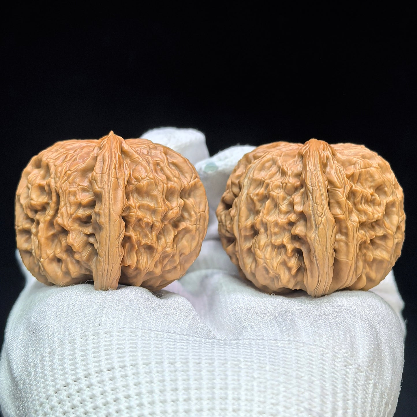 "Spherical White Lion" Qiuxing Baishizi Low-Profile Wenwan Walnuts Pair | 41.0mm x 41.0mm | QXBSJ-1502C
