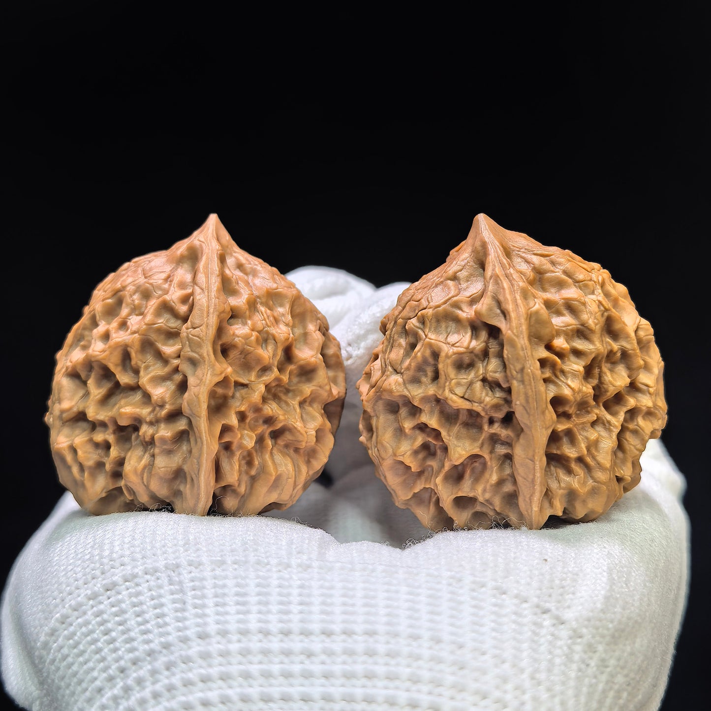 "White Snake Valley" Baishegu BSG-1601 Low-Profile Wenwan Walnuts Pair | 36.0mm x 39.0mm | BSG-1601