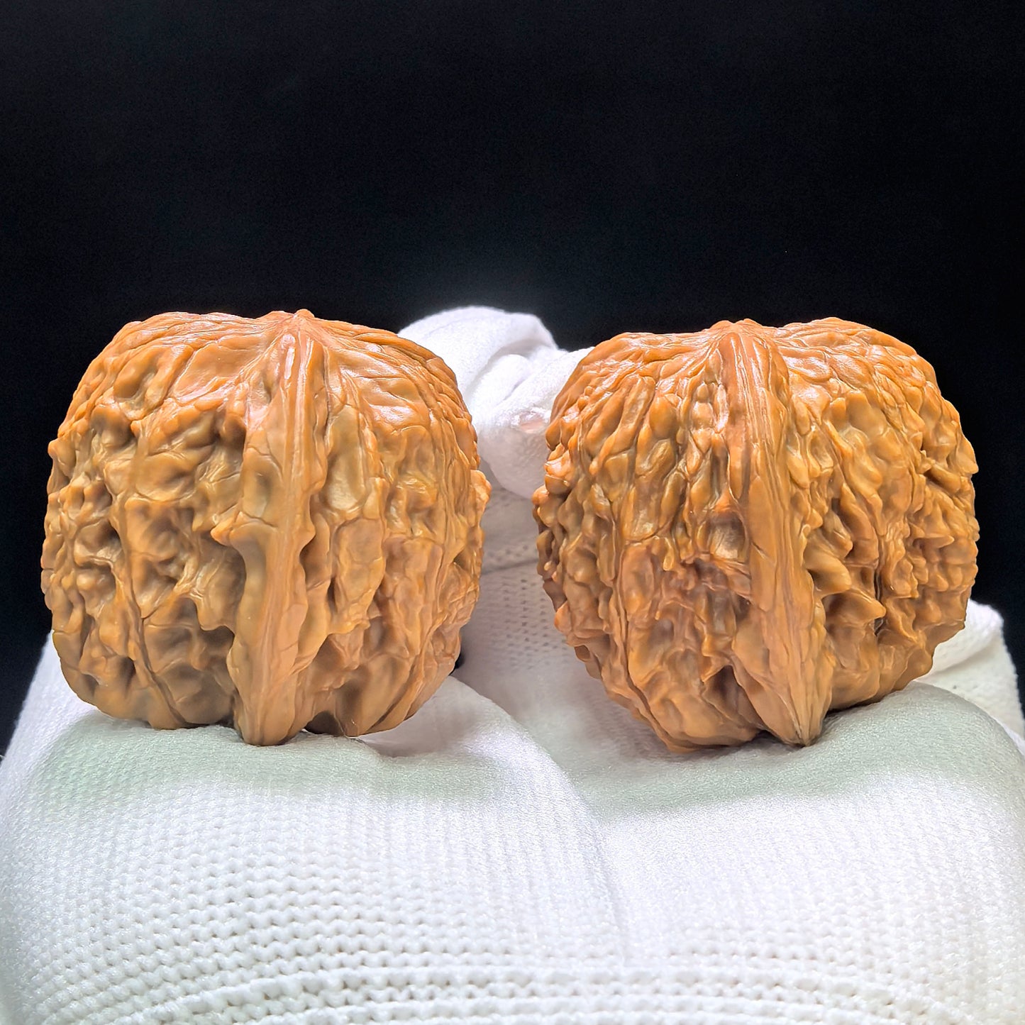 "Wild Pebble Millstone" Ye Sheng Shizi Mopan Wenwan Walnuts (Pair) | 34.0mm x 35.0mm | Stock ID: SZMP-1401