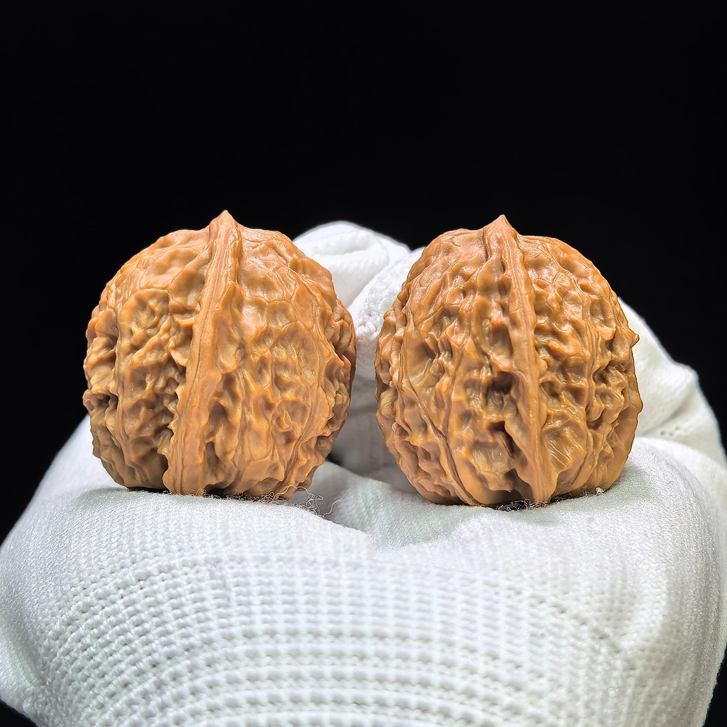 "Mini Phoenix Tail" Xiuzhen Fengwei XZFW-1601 Low-Profile Pocket Wenwan Walnuts Pair | 32.0mm x 31.0mm | XZFW-1601