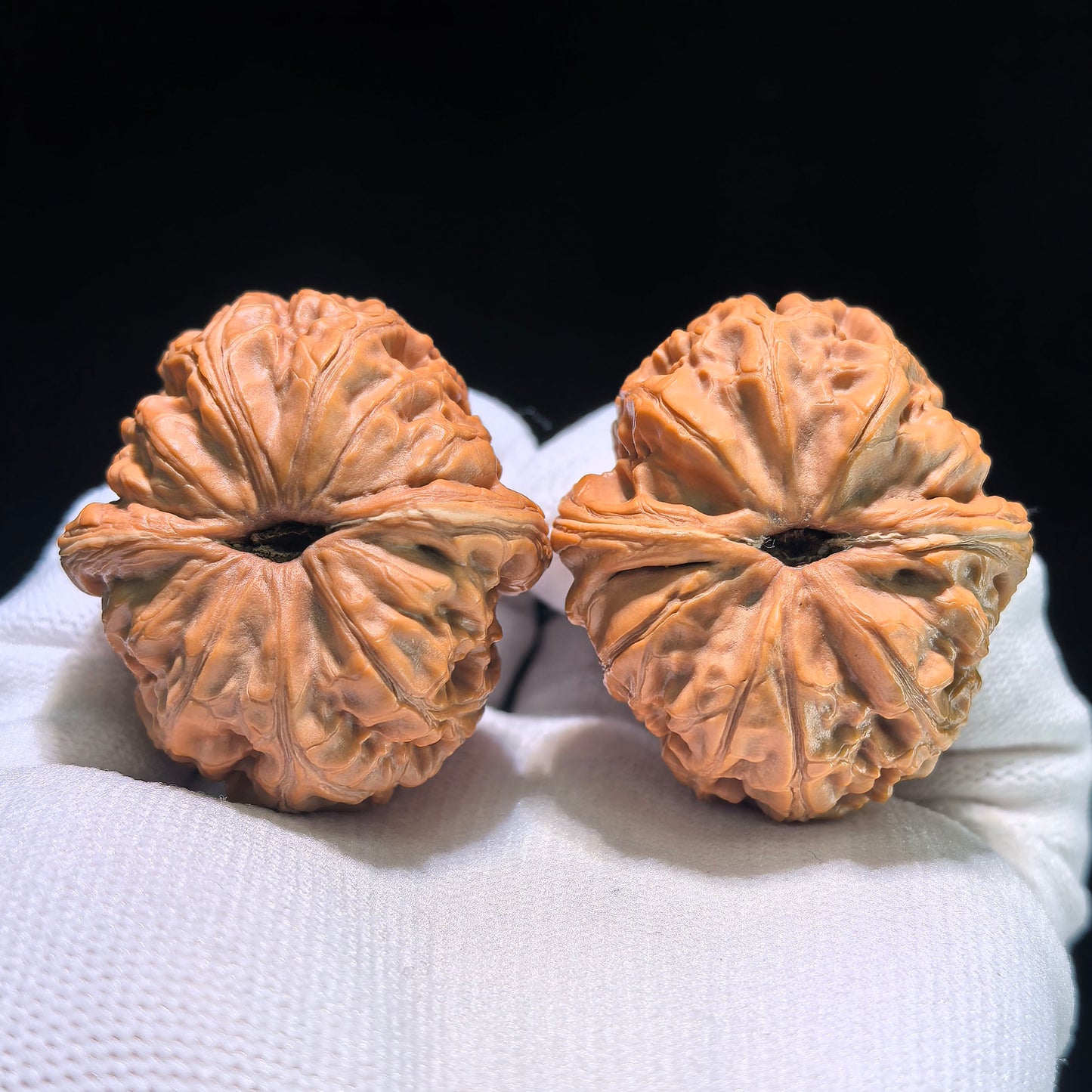The "Pinggu Yuanbao" Elite Ingot Matched Pair | 41.0mm x 47.0mm | PGYB-904