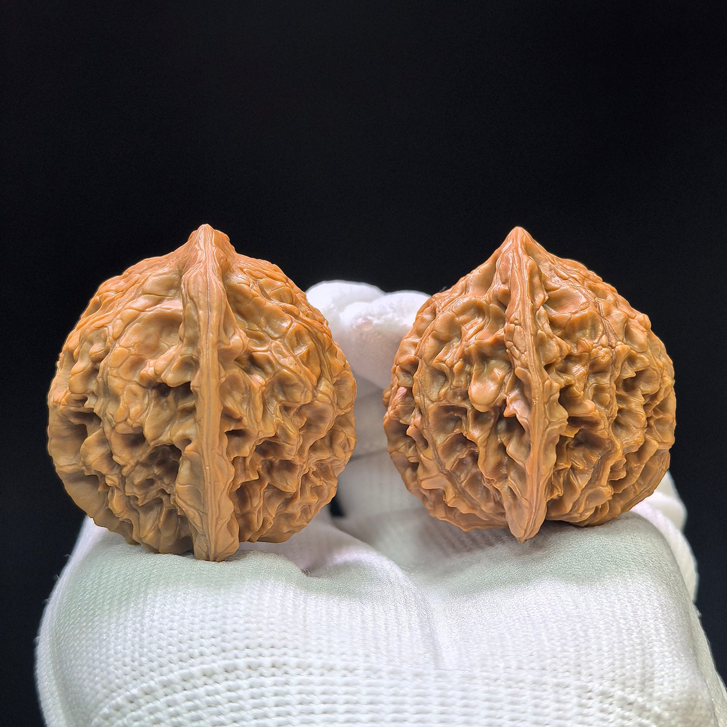 "Golden Kylin" Jinqilin Wenwan Walnuts (Pair) | 41.0mm x 38.0mm | Stock ID: JQL-1403