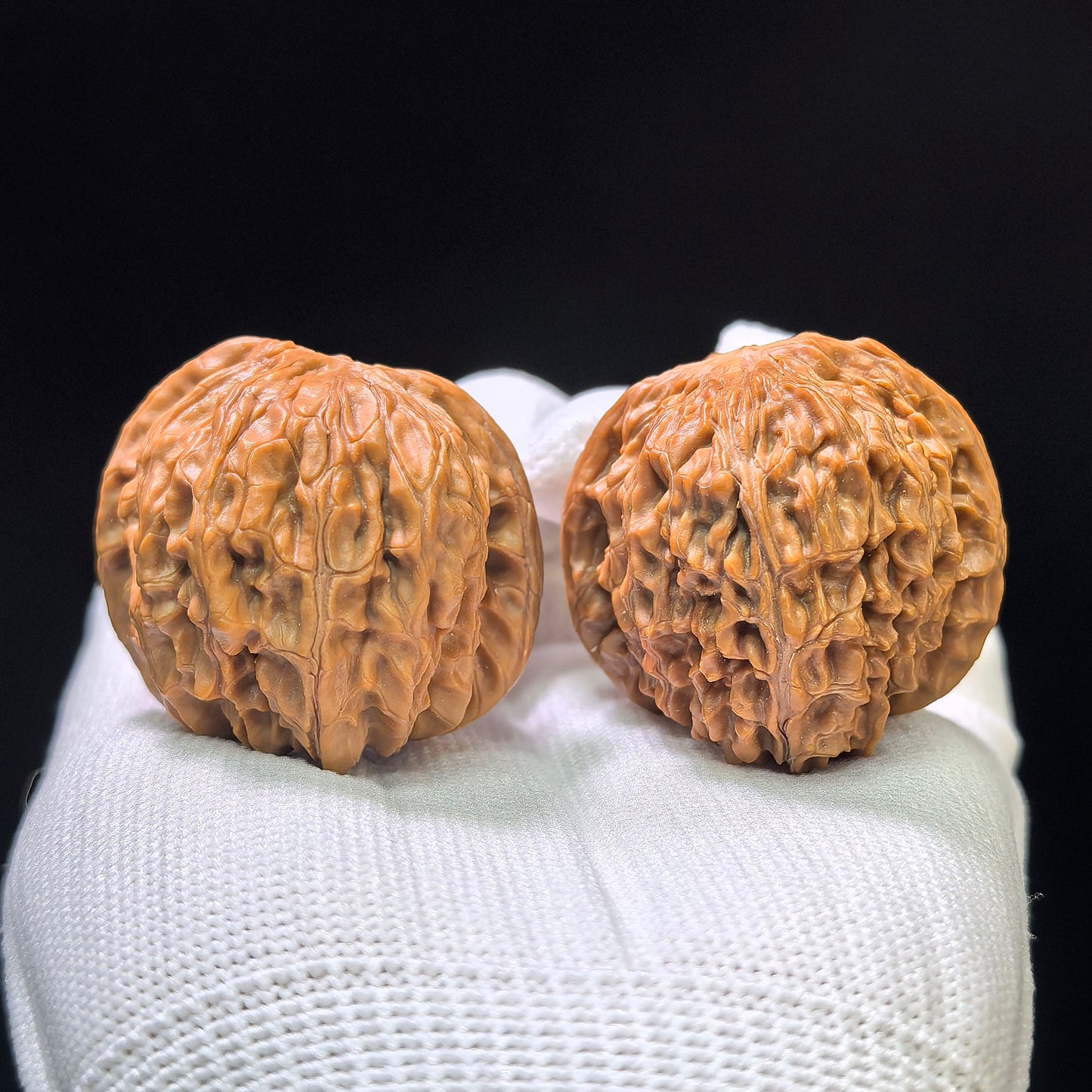 "Butterfly Millstone" Hudie Mopan MP-1403 Low-Profile Wenwan Walnuts Pair | 38.0mm x 38.0mm | MP-1403