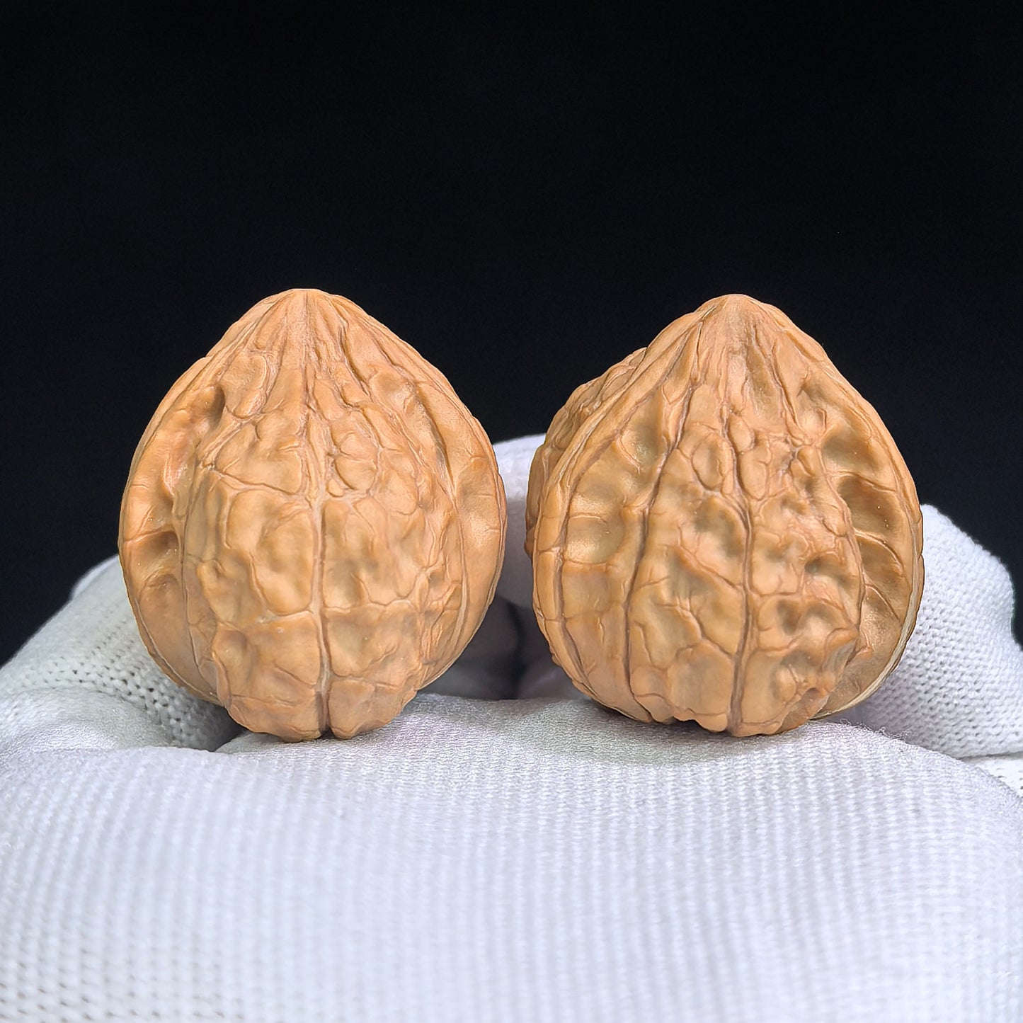 "Tortoise-Shell Half-Wall Turtle-Back" (Gui Jia Wen Ban Bi Gui Bei) Scholar Walnuts Pair | Same-Fruit Biological Twin Pair | 30.0mm x 36.0mm | Collector Grade E | Stock ID: GJWGB-SY1B3