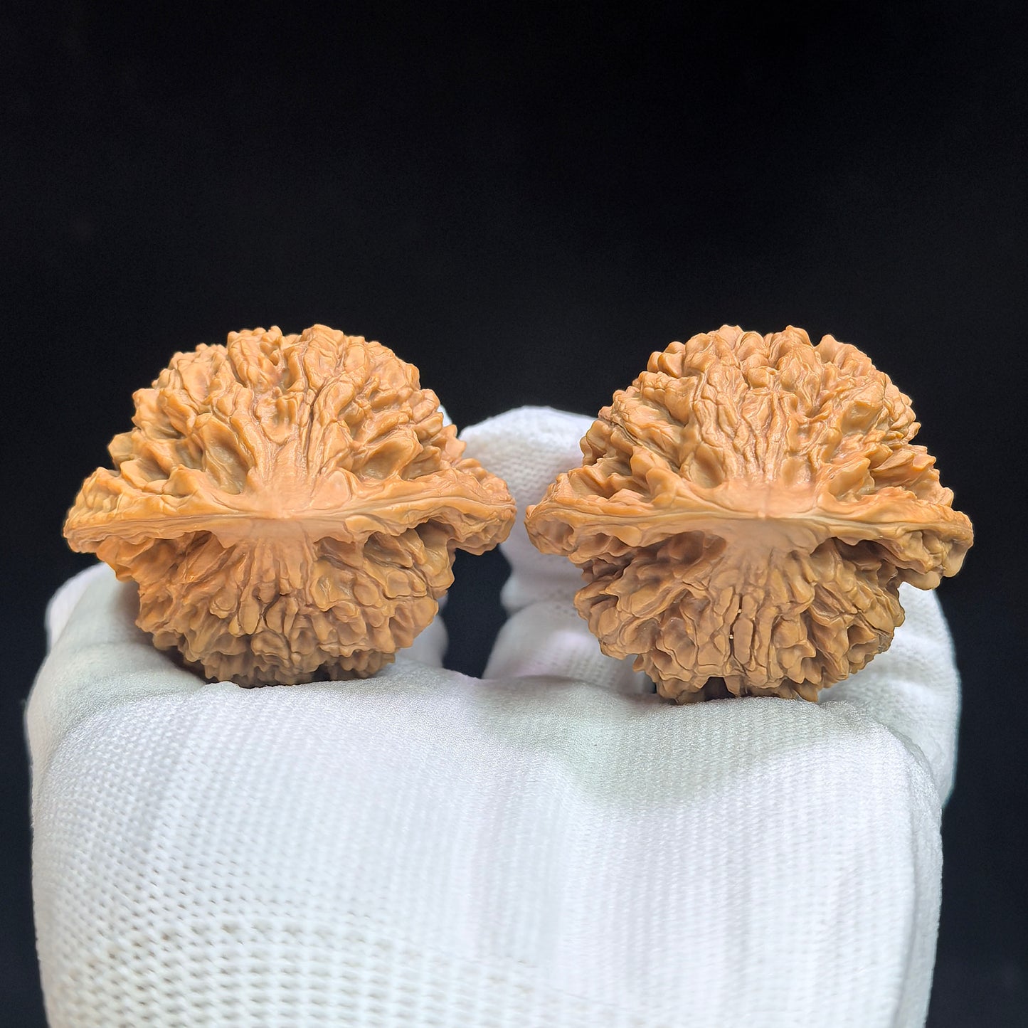 "Concave Base Peach Heart Qilin Texture" Aodi Taoxin Qilinwen BDTXQLW-17G9 Low-Profile Wenwan Walnuts Pair | 49.0mm x 41.0mm | BDTXQLW-17G9