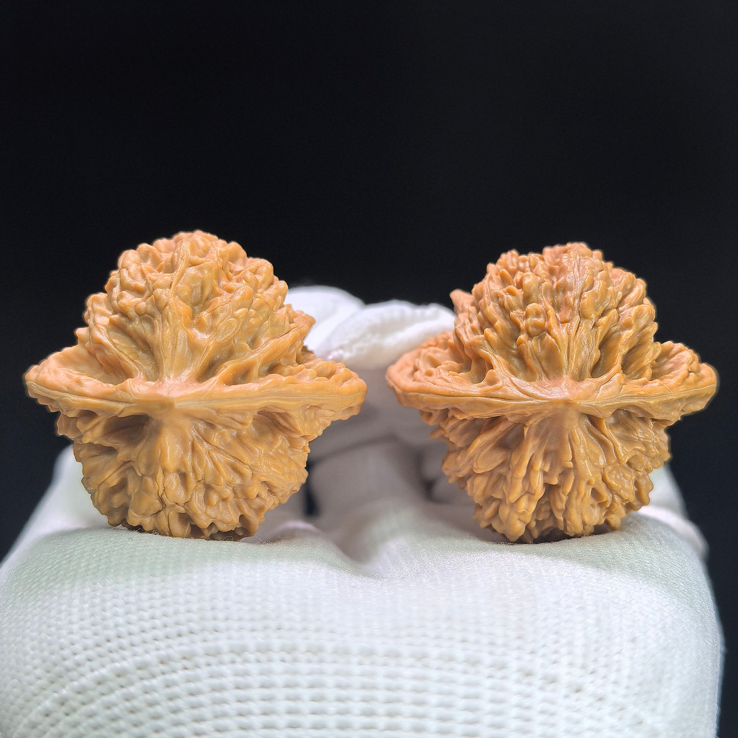 Peach Heart Xialingling (Xia Yun Ling) Scholar Walnuts Pair | 39.0mm x 37.0mm | Compact Ingot Silhouette | Stock ID: XYL-1402