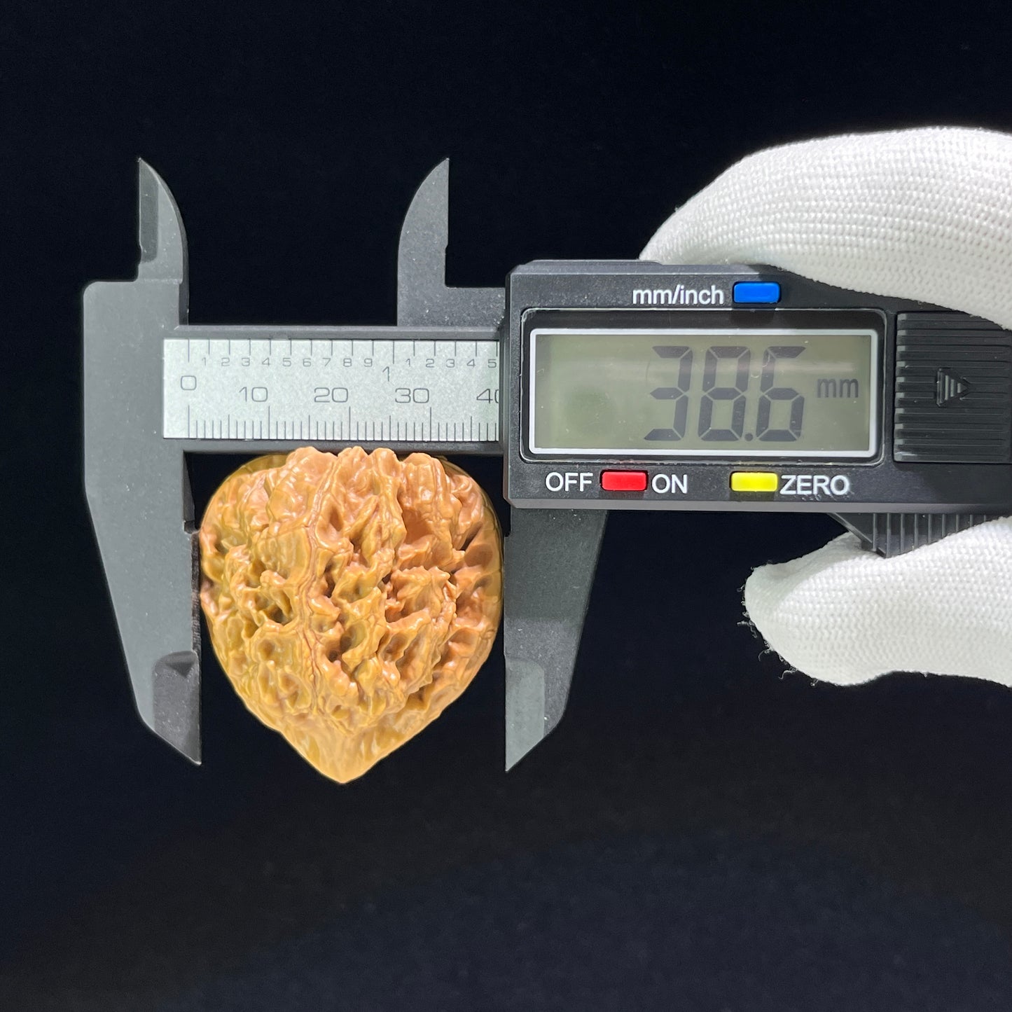 The Classic "Triangle Chicken Heart" (San Jiao Ji Xin) Balanced Pair | 39.0mm x 39.0mm | JX-704