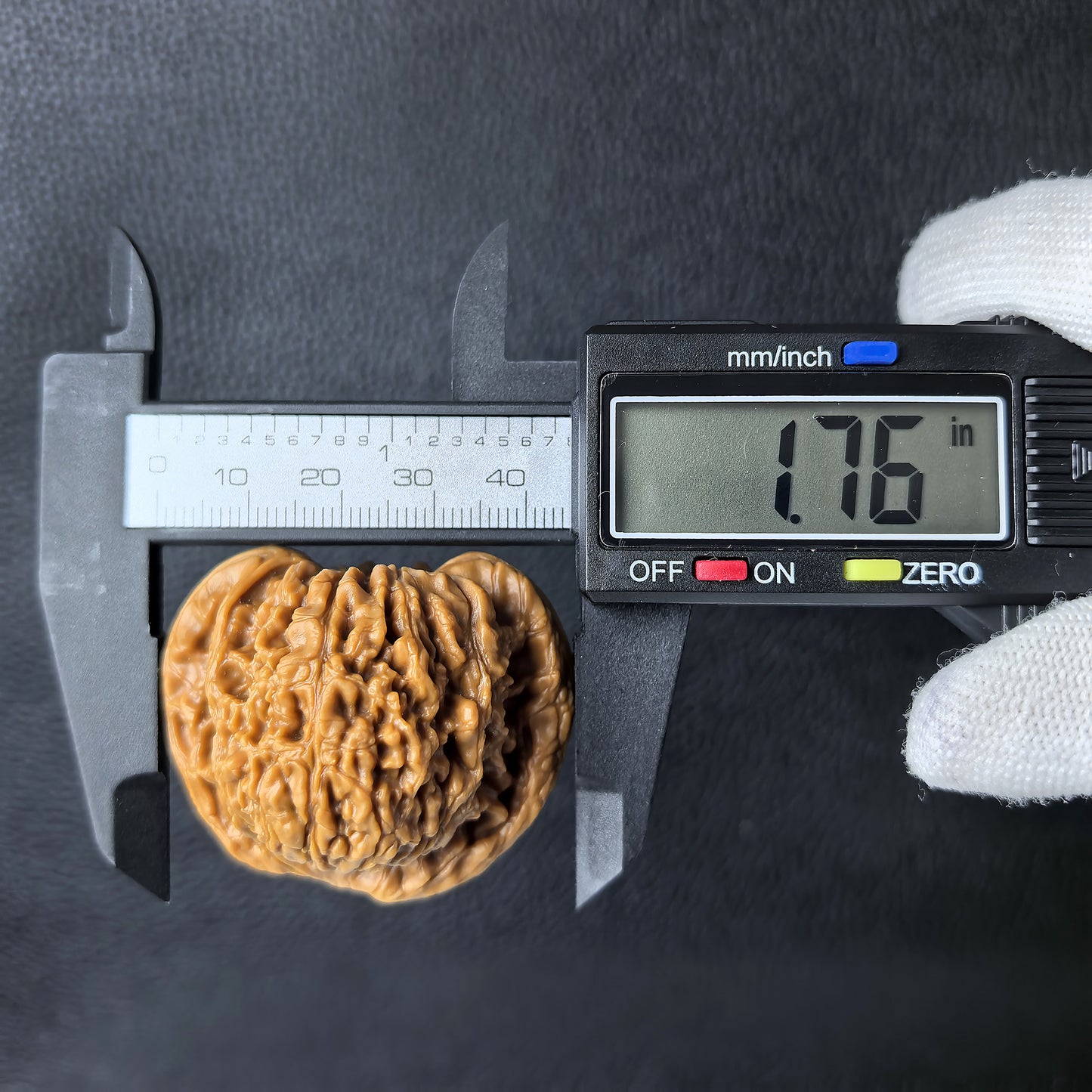 The "Nan Jiang Stone" (Nan Jiang Shi) Pair | 45.0mm x 41.0mm | NJS-505