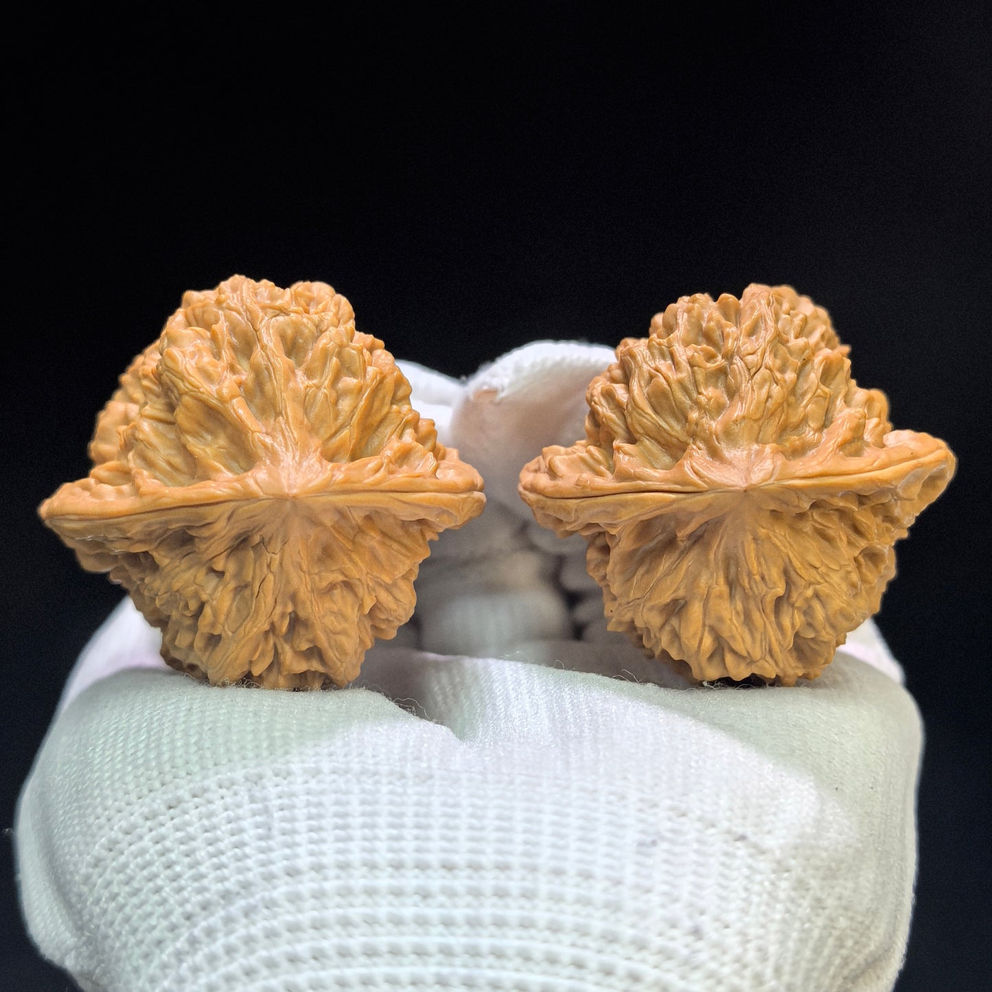 "Luohan Head" Luohantou LHT-1601 Low-Profile Wenwan Walnuts Pair | 42.0mm x 40.0mm | LHT-1601