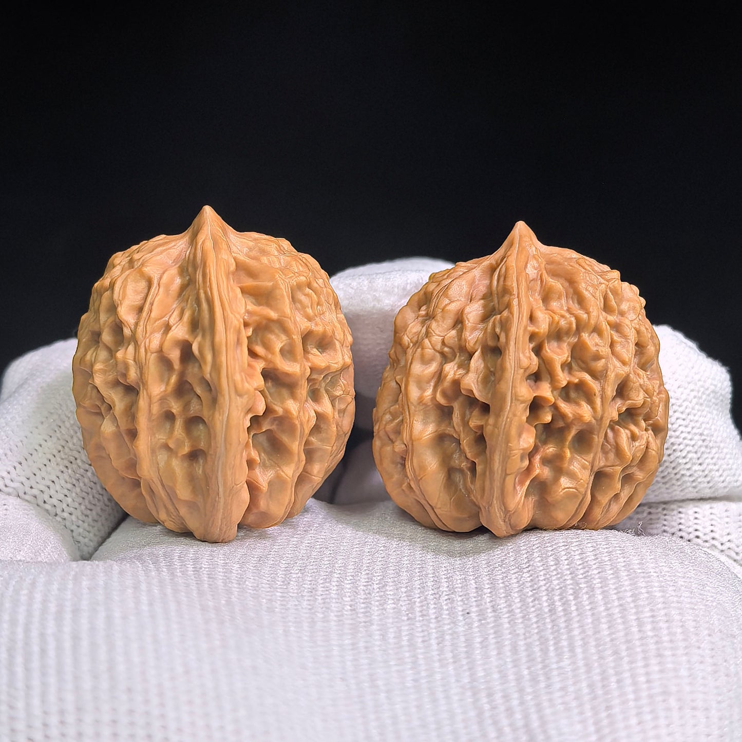 "Beijing Xiayun Ridge" Beijing Xiayunling XYL-SY1A2 Classic Wenwan Walnuts Pair | 32.0mm x 32.0mm | XYL-SY1A2