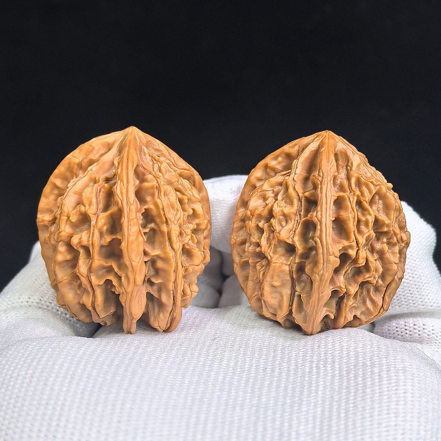 "Three-Ribbed Reaching Heaven Eight" Tongtianba Sanling TTBSN-SY1H3 Rare Wenwan Walnuts Pair | 35.0mm x 36.0mm | TTBSN-SY1H3