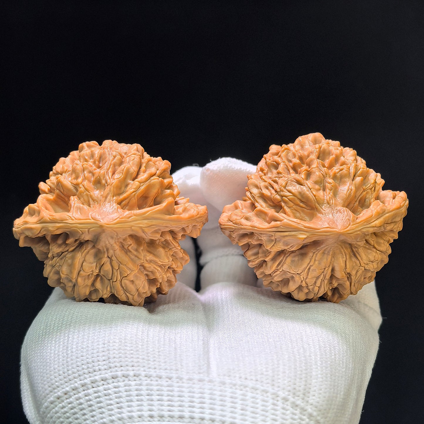 "Wang Yong Big Official Hat" Wangyong Da Guan Mao Wenwan Walnuts (Pair) | 50.0mm x 46.0mm | Stock ID: DGM-1105