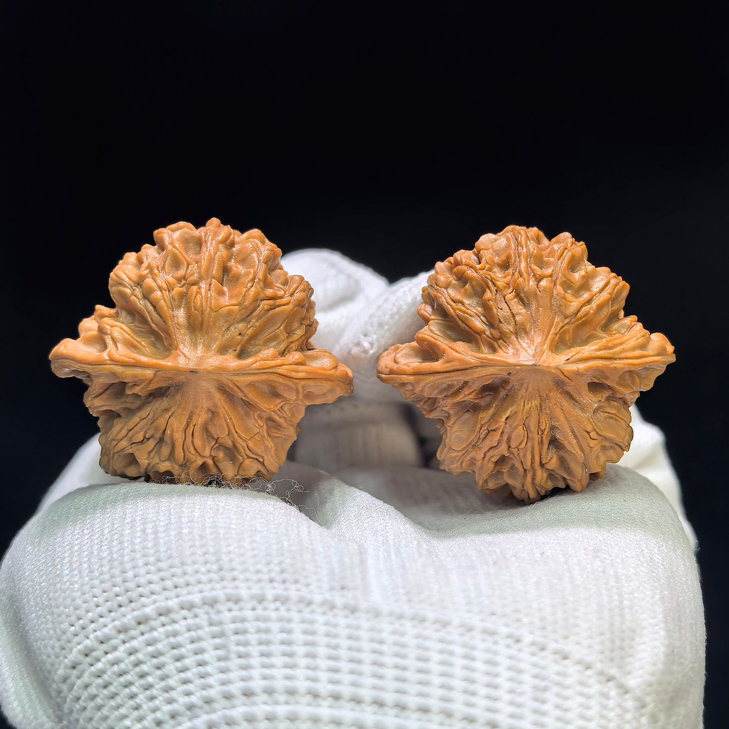 "Nuwa Stone" Nüwashi NWS-1601 Low-Profile Wenwan Walnuts Pair | 35.0mm x 34.0mm | NWS-1601