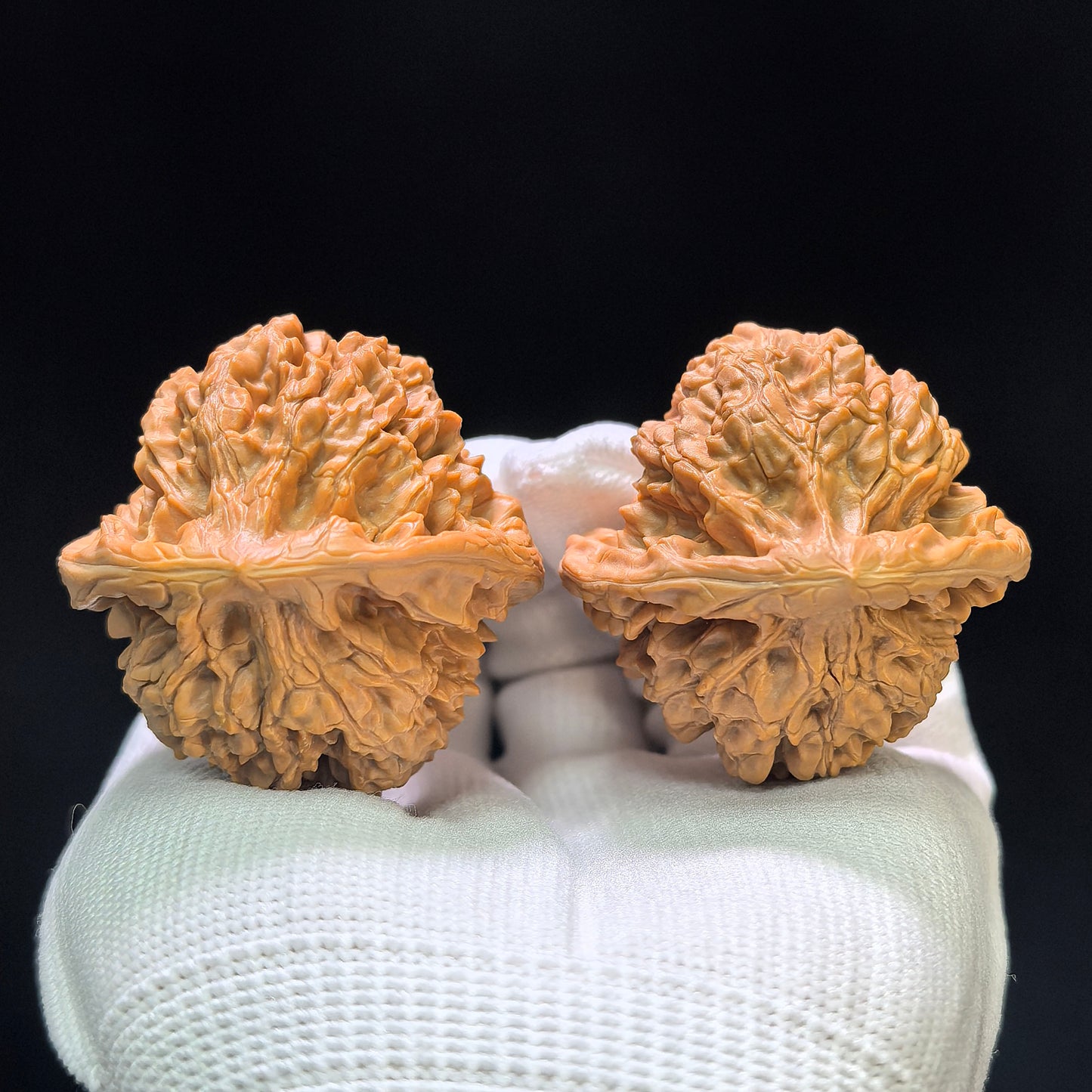 "Golden Kylin" Jinqilin Wenwan Walnuts Pair | 43.0mm x 45.0mm | JQL-1401