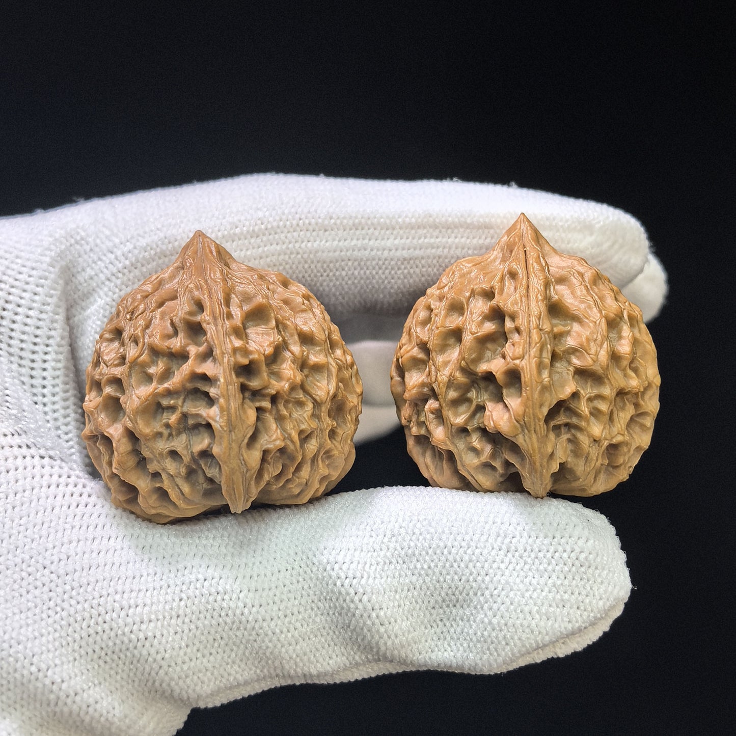 "Moon-Gazing Pocket Spinner" Wangyue Shounian Wenwan Walnuts Pair | 31.0mm x 30.0mm | WY-01SY