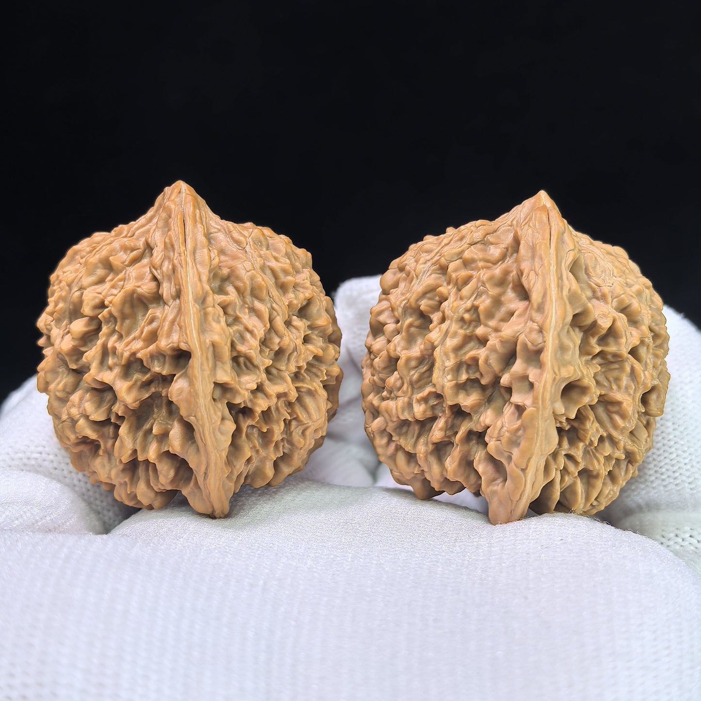 "Peach Heart Concave Base Starry Sky" Mantianxing Wenwan Walnuts Pair | 38.0mm x 37.0mm | MTX-1410