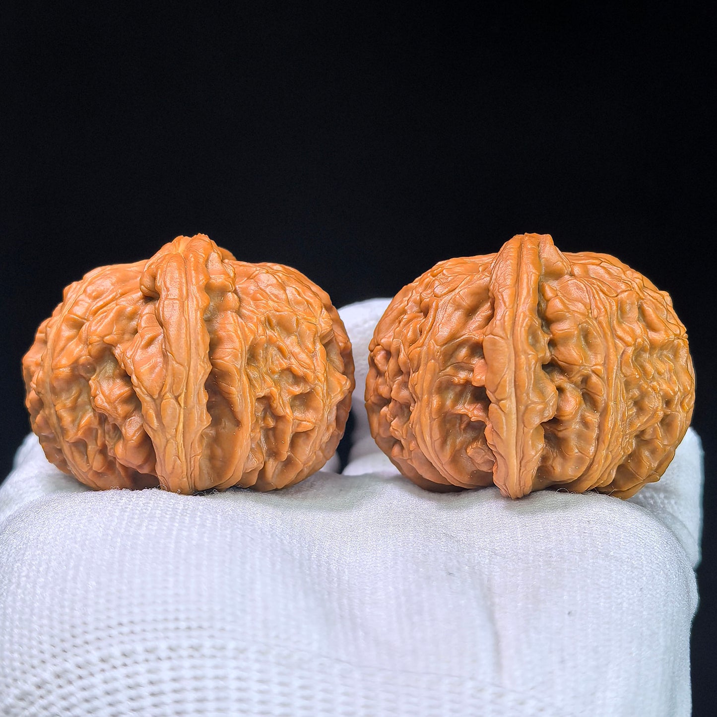 Low-Apex White Lion Head (Men Jian Bai Shi Zi) Scholar Walnuts Pair | Premium Select 45.0mm x 46.0mm | Classic Deep-Belly Format | Stock ID: BSJ-1303C