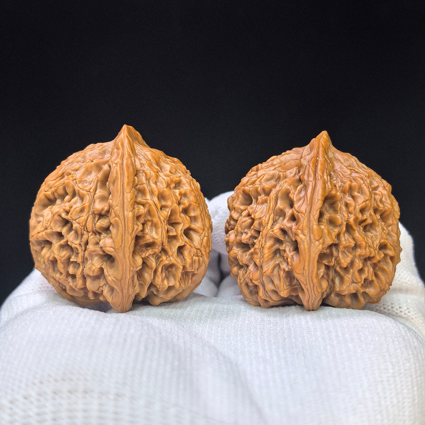 "Water Dragon Texture" Shui Long Wen SLW-1502C Low-Profile Wenwan Walnuts Pair | 40.0mm x 39.0mm | SLW-1502C