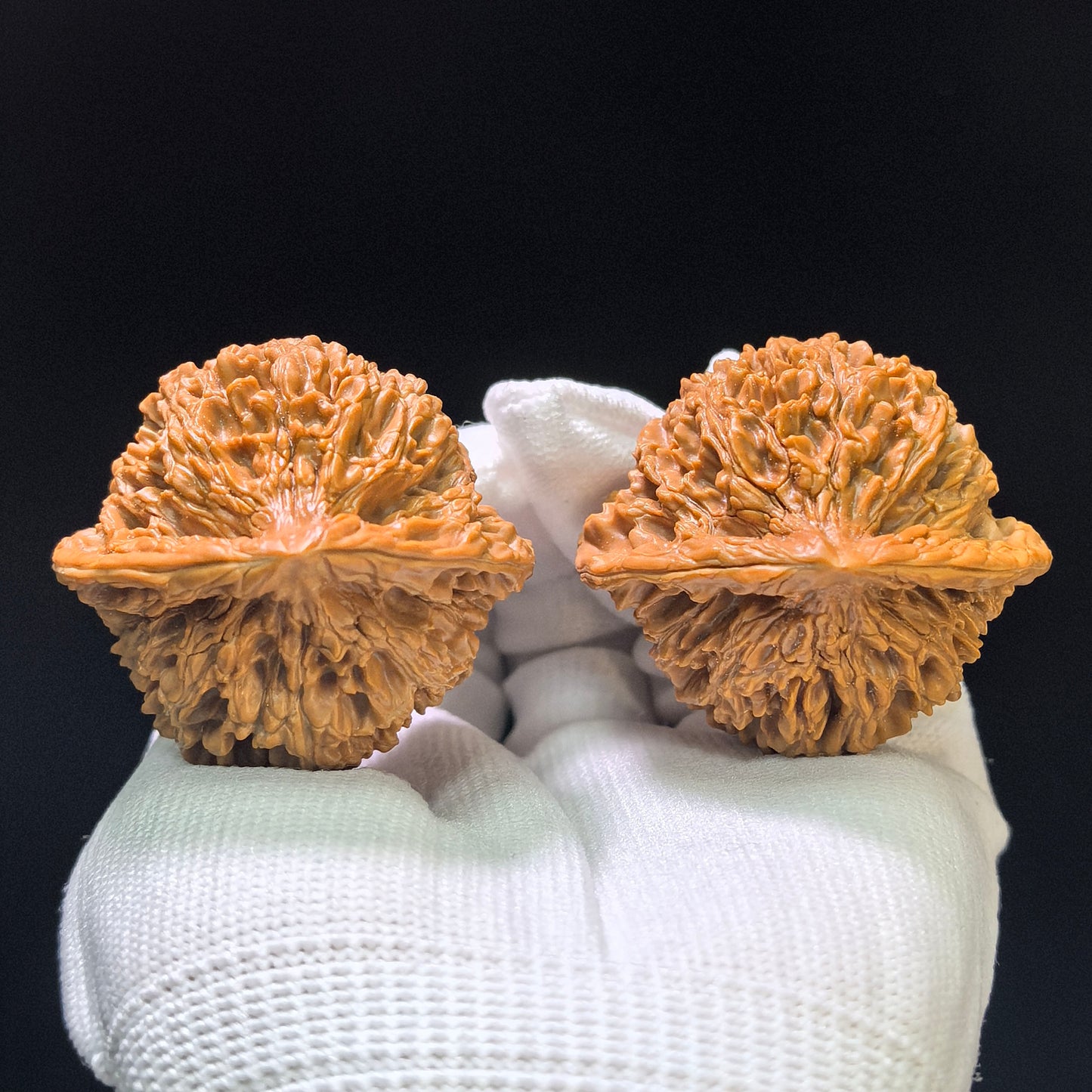 "Jade Kylin" Yuqilin Wenwan Walnuts (Pair) | 51.0mm x 46.0mm | Stock ID: YQL-1102