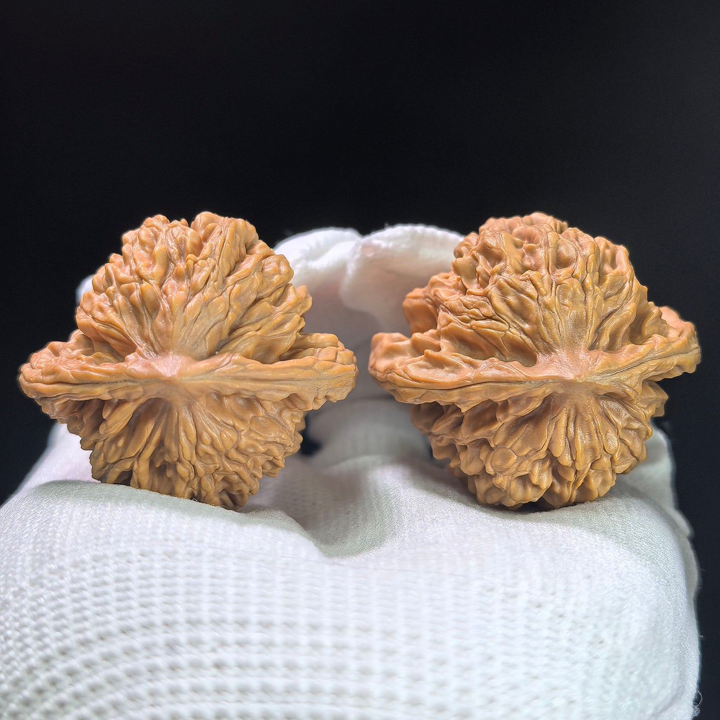 "Peach Heart" Xiayunling Wenwan Walnuts Pair | 41.0mm x 38.0mm | XYL-1406