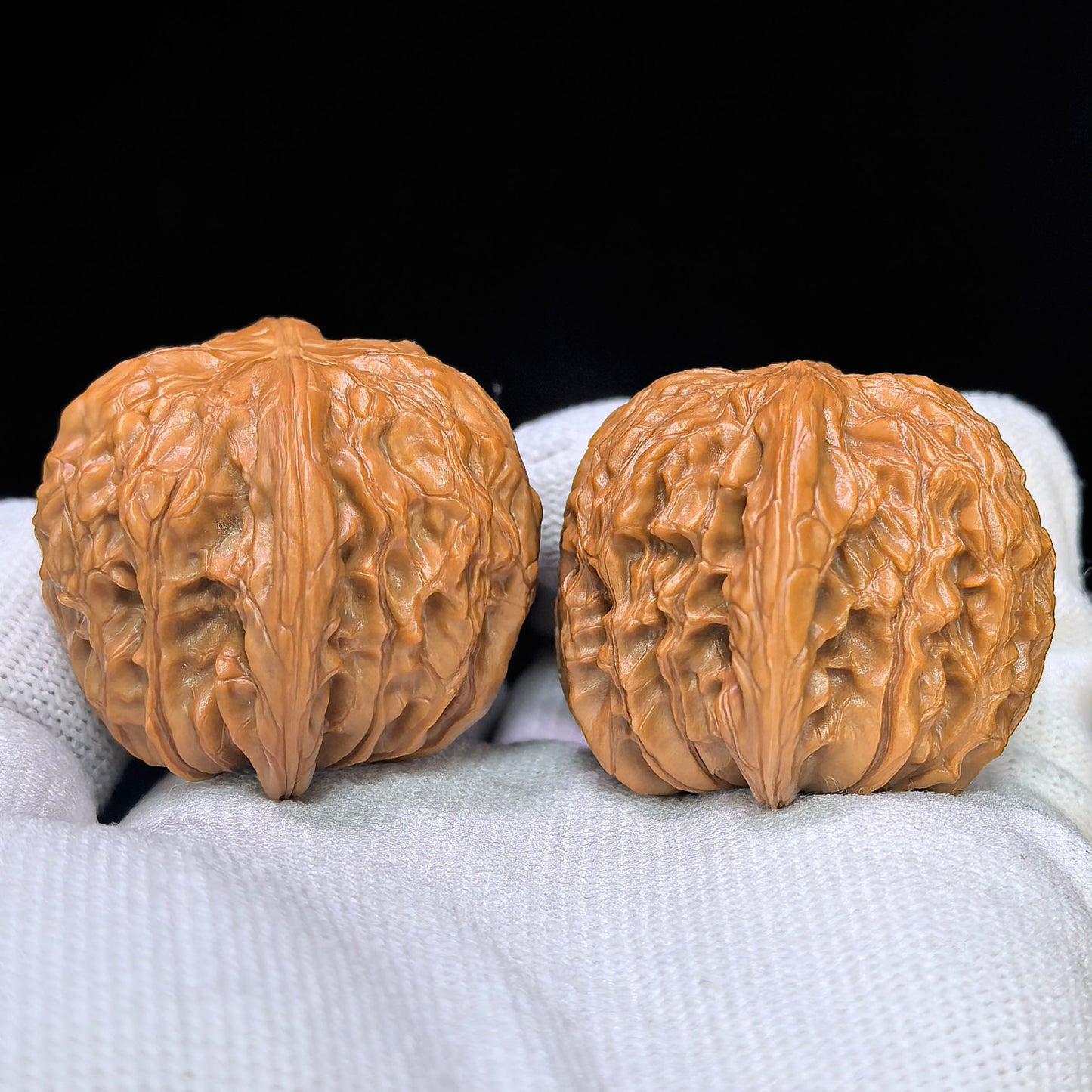 "Millstone" Mopan MB-17F4 Low-Profile Wenwan Walnuts Pair | 40.0mm x 37.0mm | MB-17F4