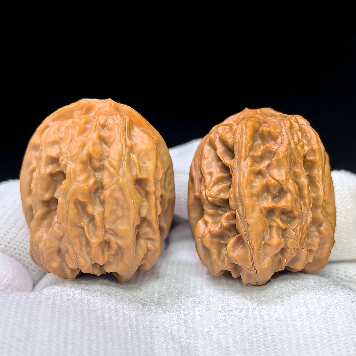 "Pinggu Square" Pinggu Fangkuai PGFK-1501C Low-Profile Wenwan Walnuts Pair | 31.0mm x 40.0mm | PGFK-1501C