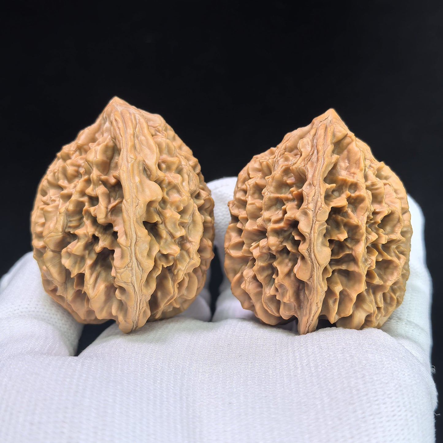 "Wealth Mouse" Zhaocaishu Wenwan Walnuts (Pair) | 44.0mm x 41.0mm | Stock ID: ZCS-1403