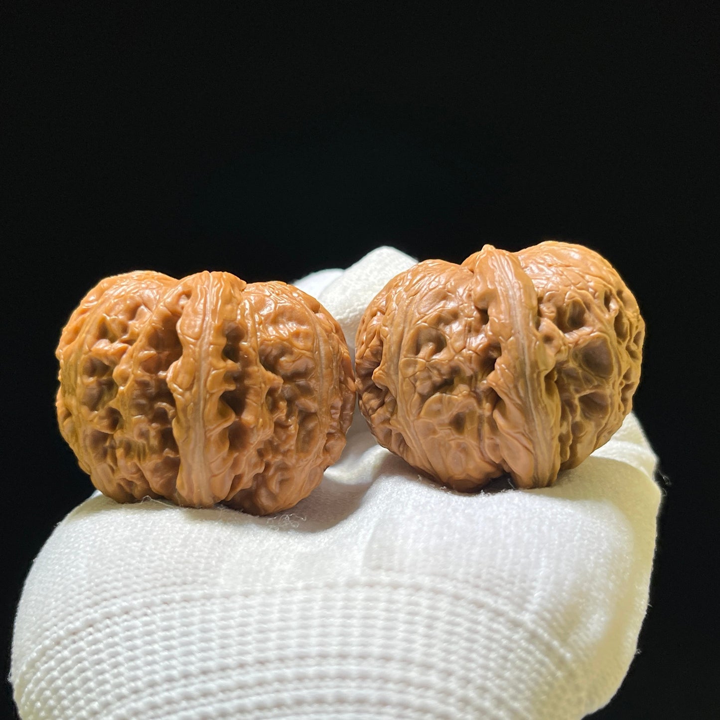 The "Pinggu Ingot" (Ping Gu Yuan Bao) Deep-Bellied Prosperity Pair | 39.0mm x 40.0mm | PGYB-901