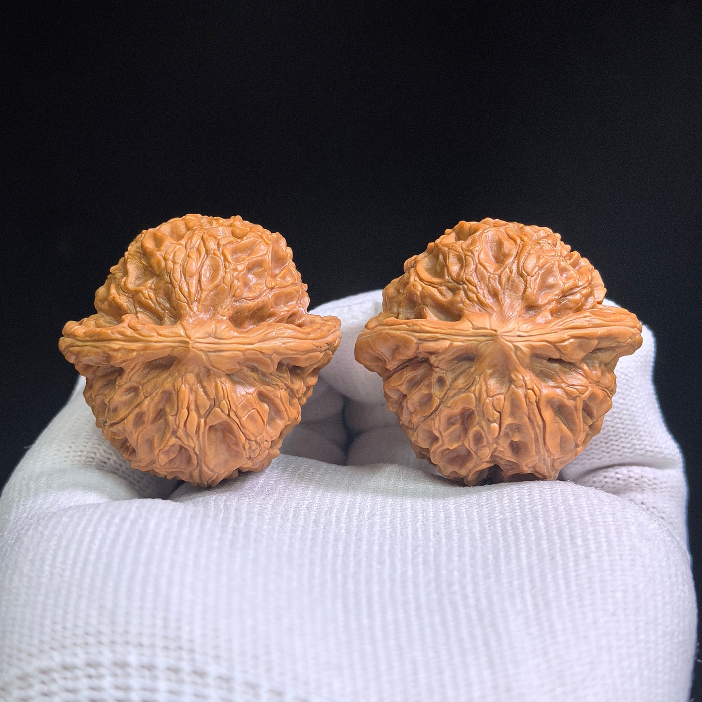 "Palace Lantern" Gongdeng GD-SY1A8 Low-Profile Wenwan Walnuts Pair | 40.0mm x 40.0mm | GD-SY1A8