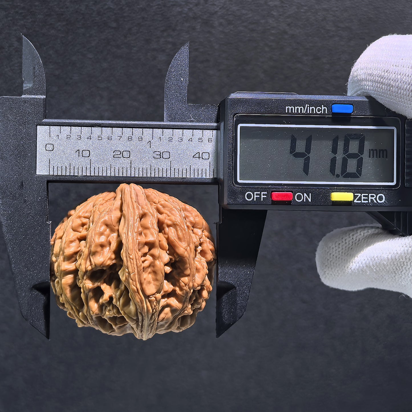 The "Thick Ridge - Smooth Sailing" (Cu Jin - Yi Fan Feng Shun) Pair | 40.0mm x 42.0mm | CJ-404