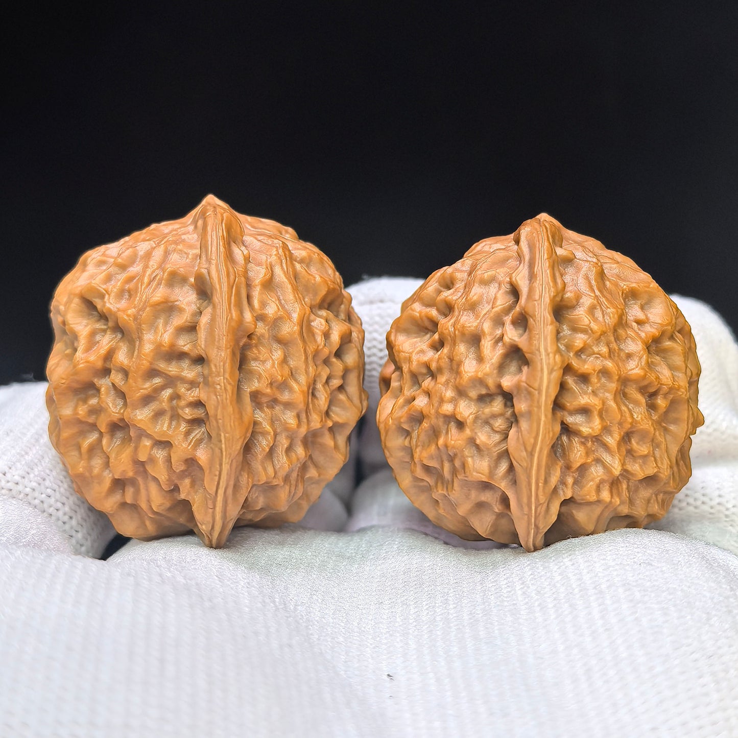 "Porcelain Doll" Ciwawawa Pocket Low-Profile Wenwan Walnuts Pair | 37.0mm x 35.0mm | CWW-SY1B4