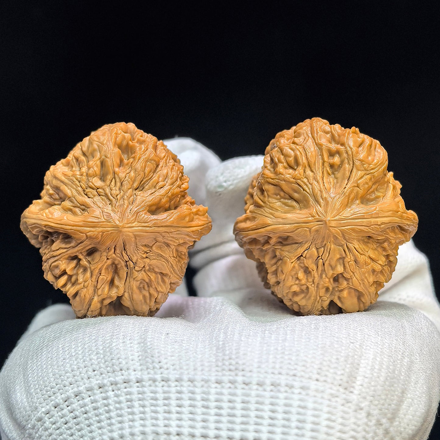 "North China General's Shoulder" Huabei Jiangjunbang Low-Profile Wenwan Walnuts Pair | 37.0mm x 40.0mm | HBJJB-1501C