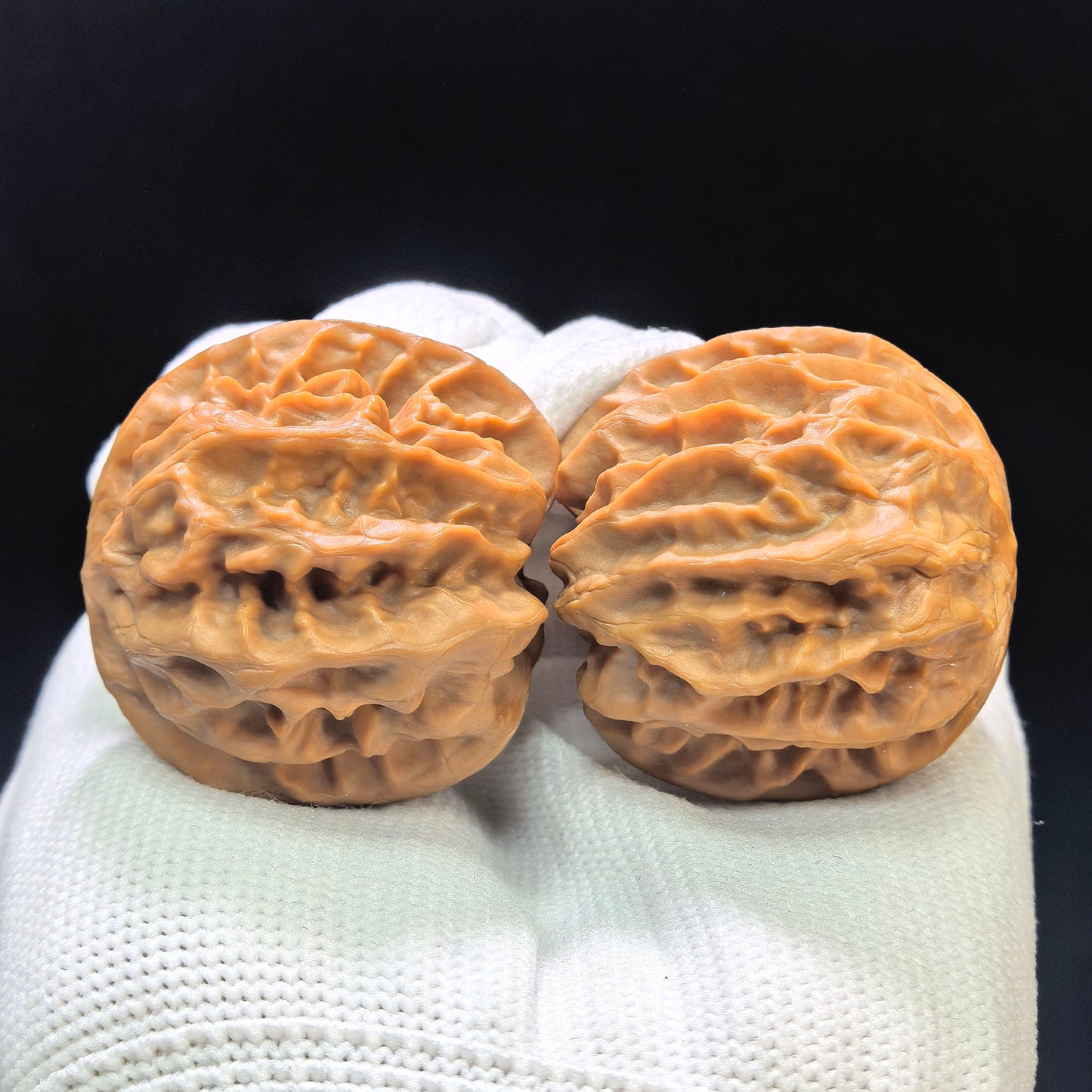 "Cao Dalong" Cao Dalong CDL-1601 Low-Profile Wenwan Walnuts Pair | 35.0mm x 36.0mm | CDL-1601