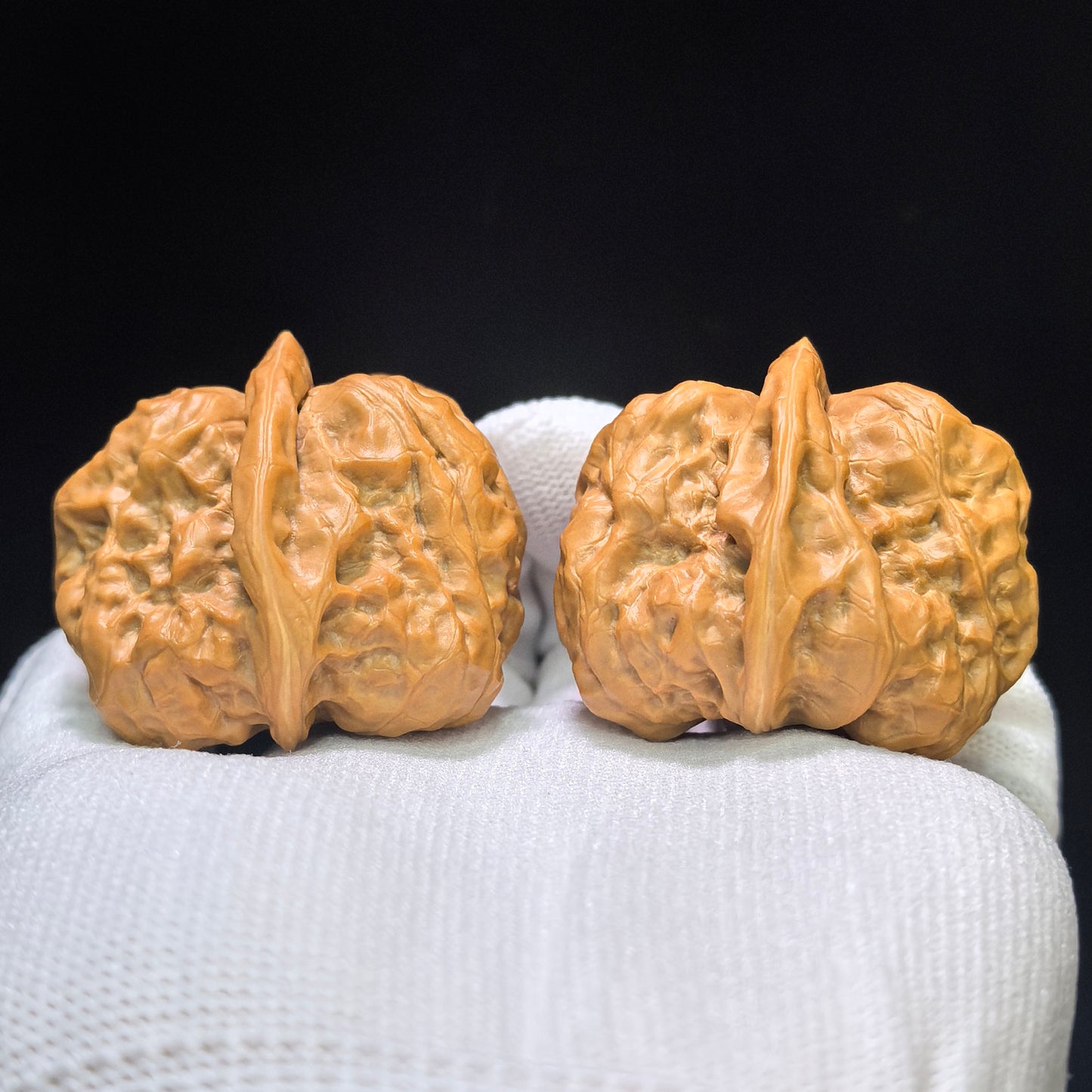 "Toad Head" Hama Tou Wenwan Walnuts Pair | 40.0mm x 40.0mm | HMT-02SY