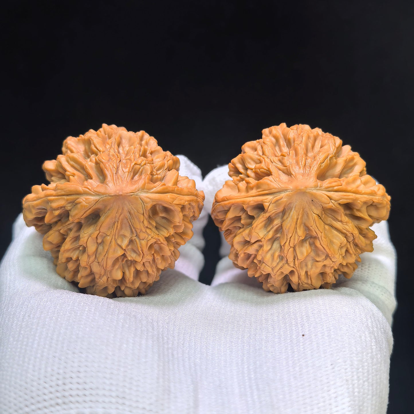 "Nine-Story Demon Tower" Jiuceng Yaota Wenwan Walnuts Pair | 46.0mm x 45.0mm | JCYT-1551C