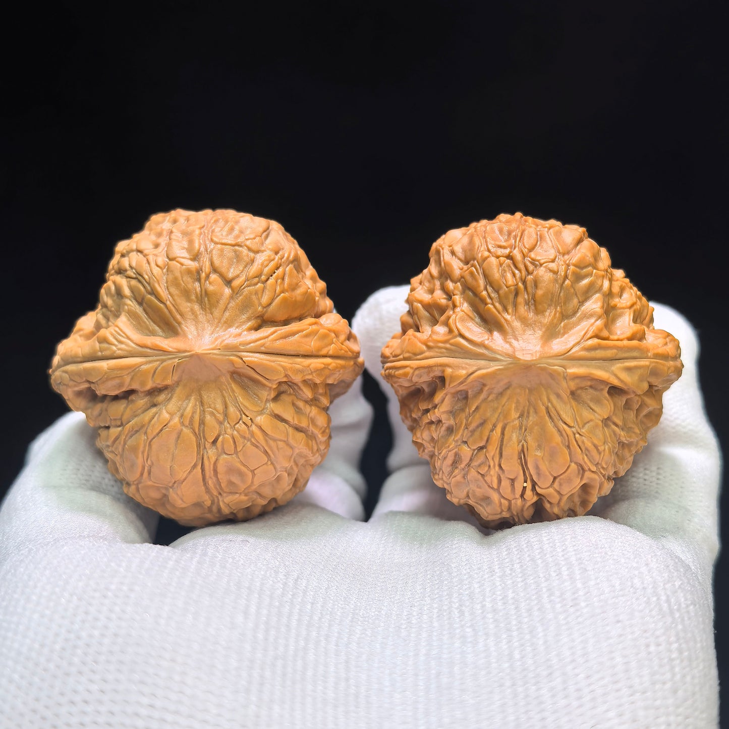 "Grand Reunion" Datuanyuan Wenwan Walnuts Pair | 43.0mm x 44.0mm | TY-1501C